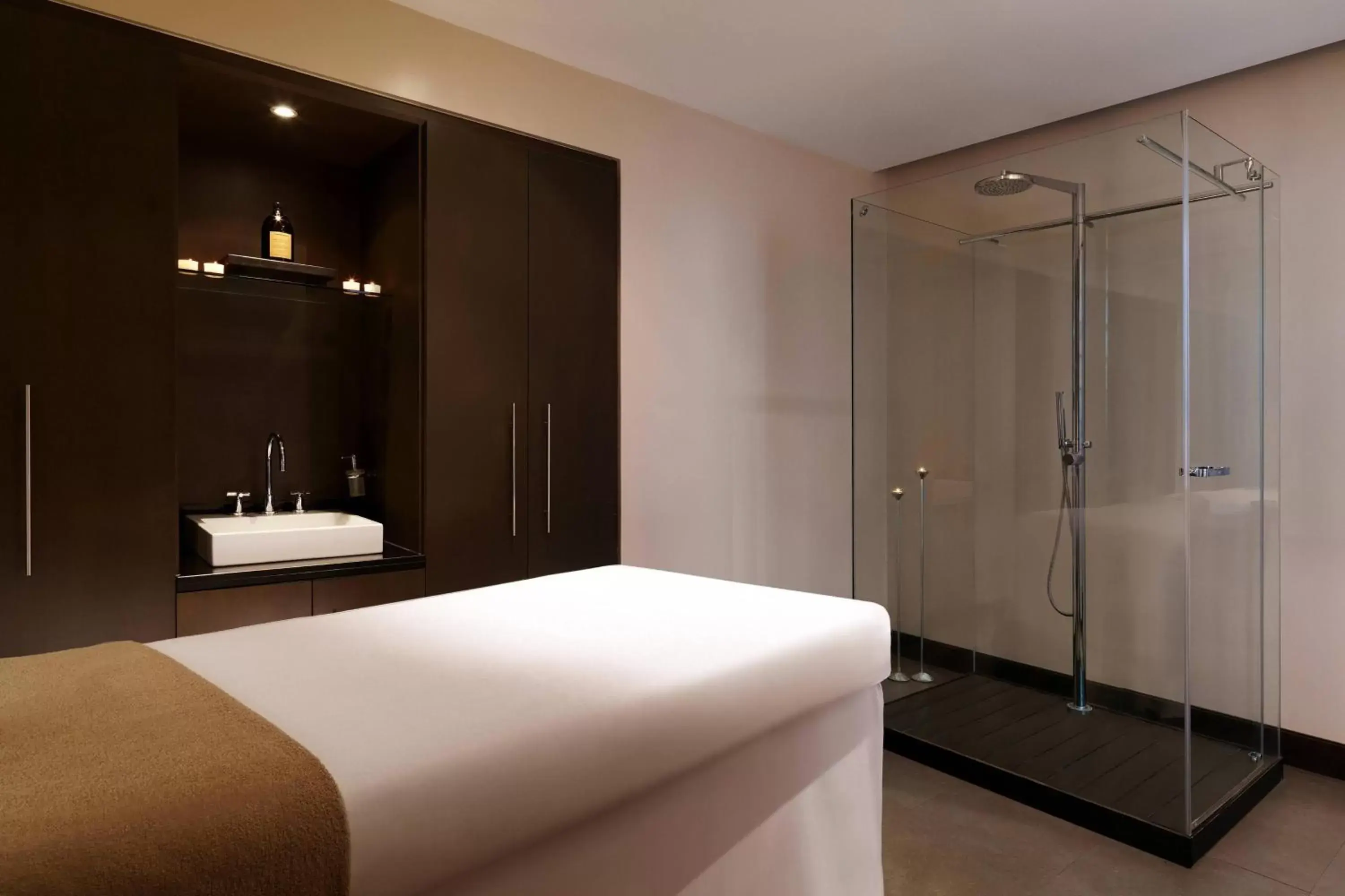 Spa and wellness centre/facilities, Bathroom in The Westin Palace, Milan