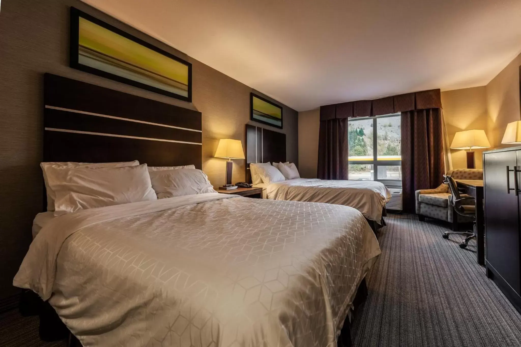 Photo of the whole room, Bed in Holiday Inn Express Golden-Kicking Horse, an IHG Hotel