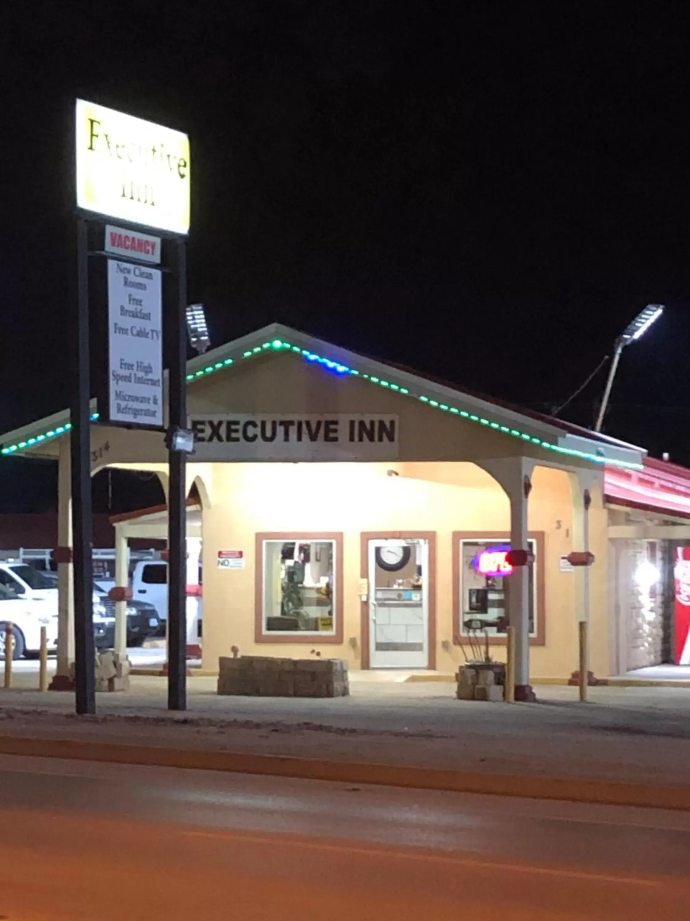 Property logo or sign, Property Building in Executive Inn Snyder