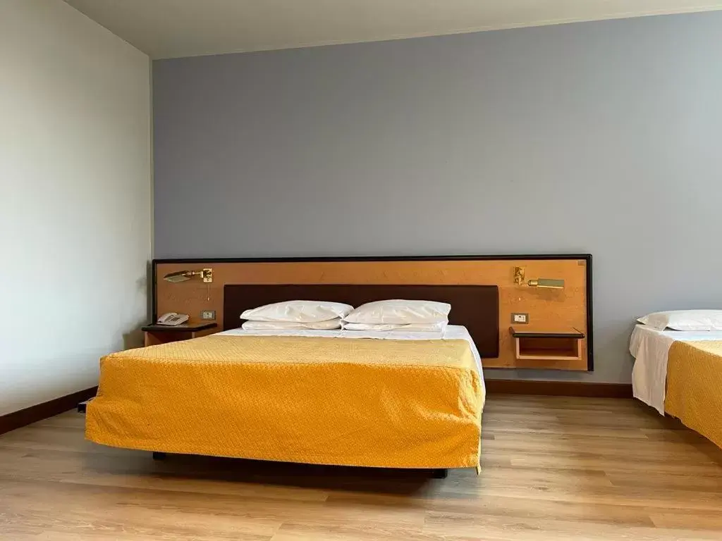 Bedroom, Bed in Art & Hotel Treviolo