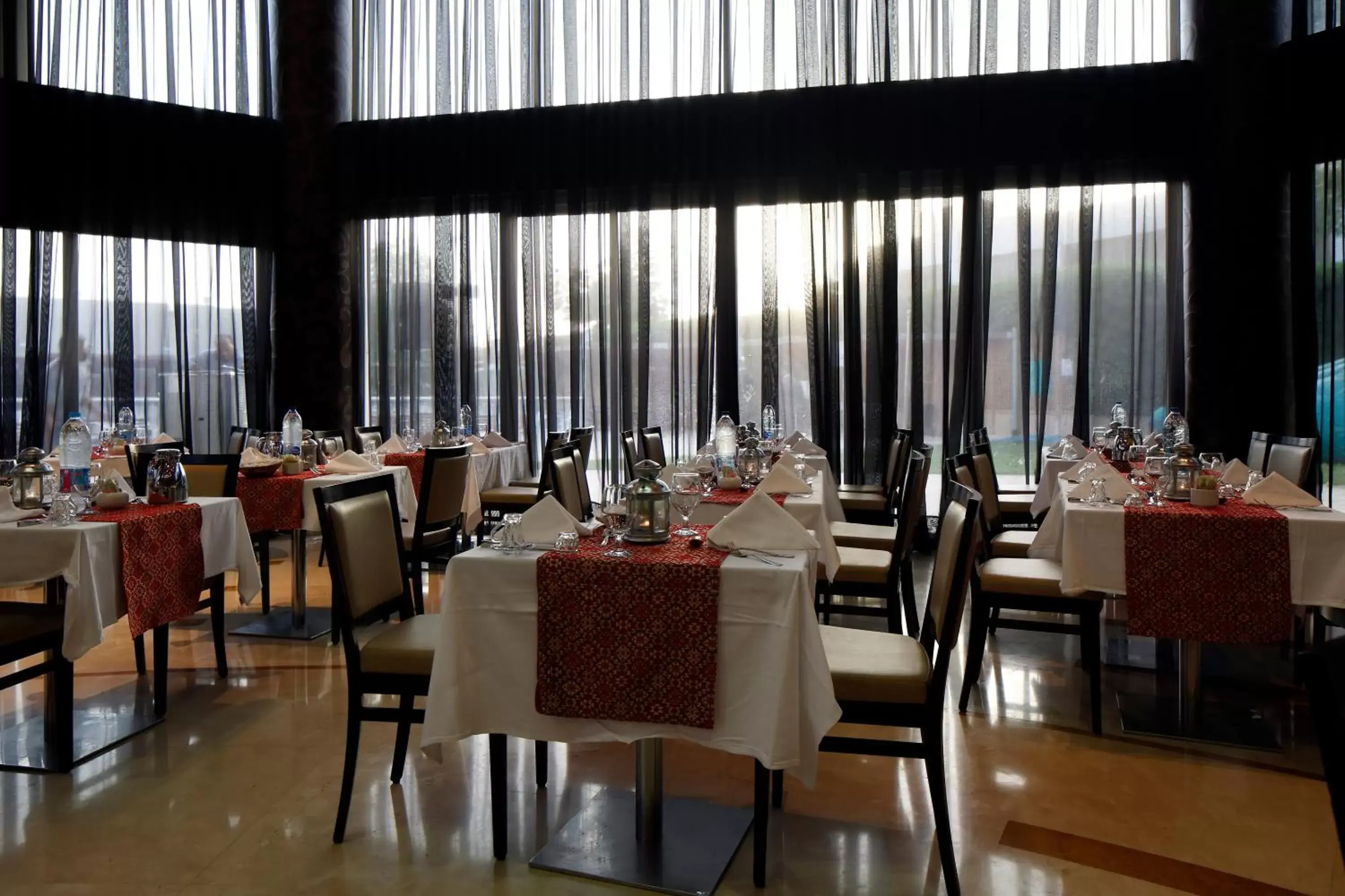 Restaurant/places to eat in Holiday Inn Riyadh Izdihar by IHG Restaurant/places to eat in Holiday Inn Riyadh Izdihar by IHG