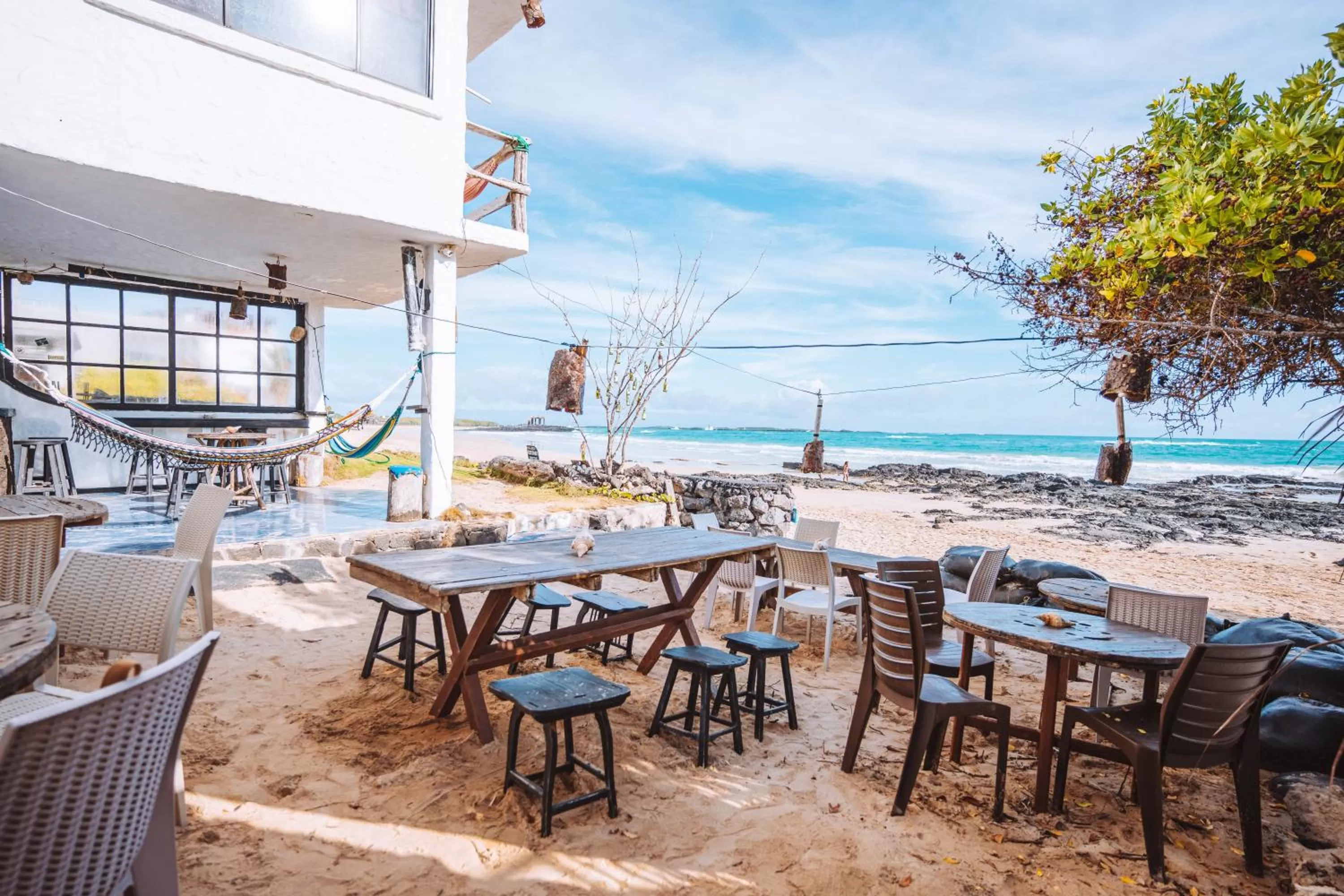 Beach in Hostal Galapagos by Bar de Beto