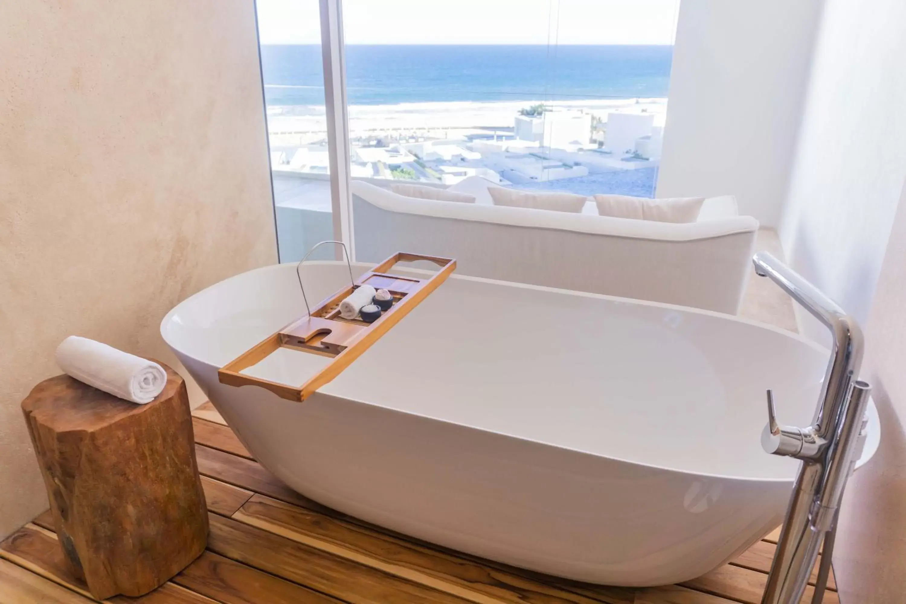 Bathroom in Viceroy Los Cabos