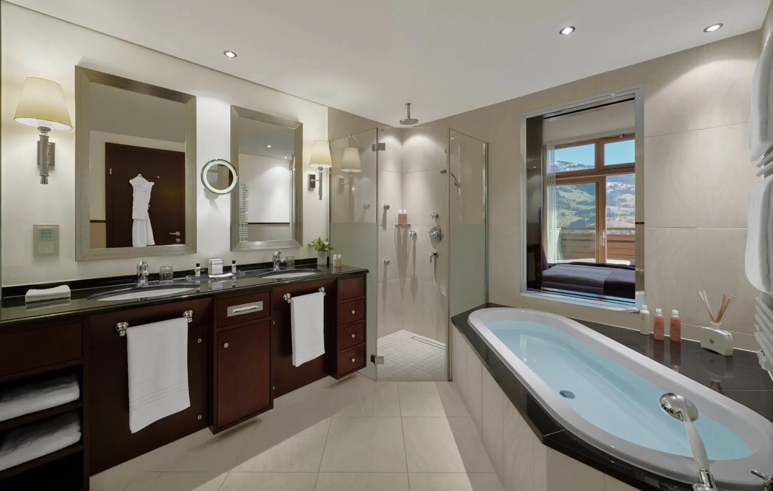 Deluxe Suite - single occupancy in Lebenberg Schlosshotel-Kitzbühel Deluxe Suite - single occupancy in Lebenberg Schlosshotel-Kitzbühel