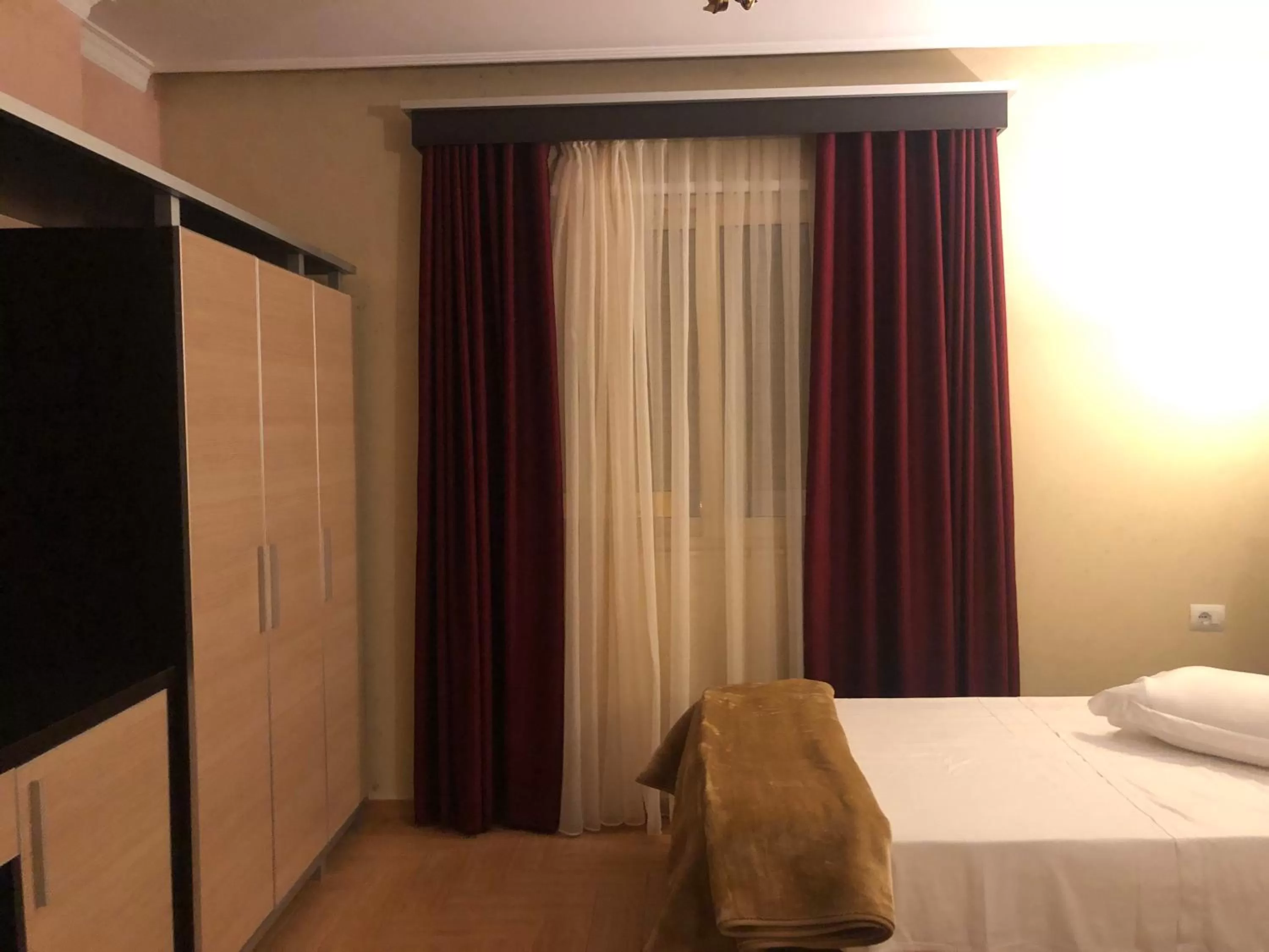 Bed in Fieri International Hotel