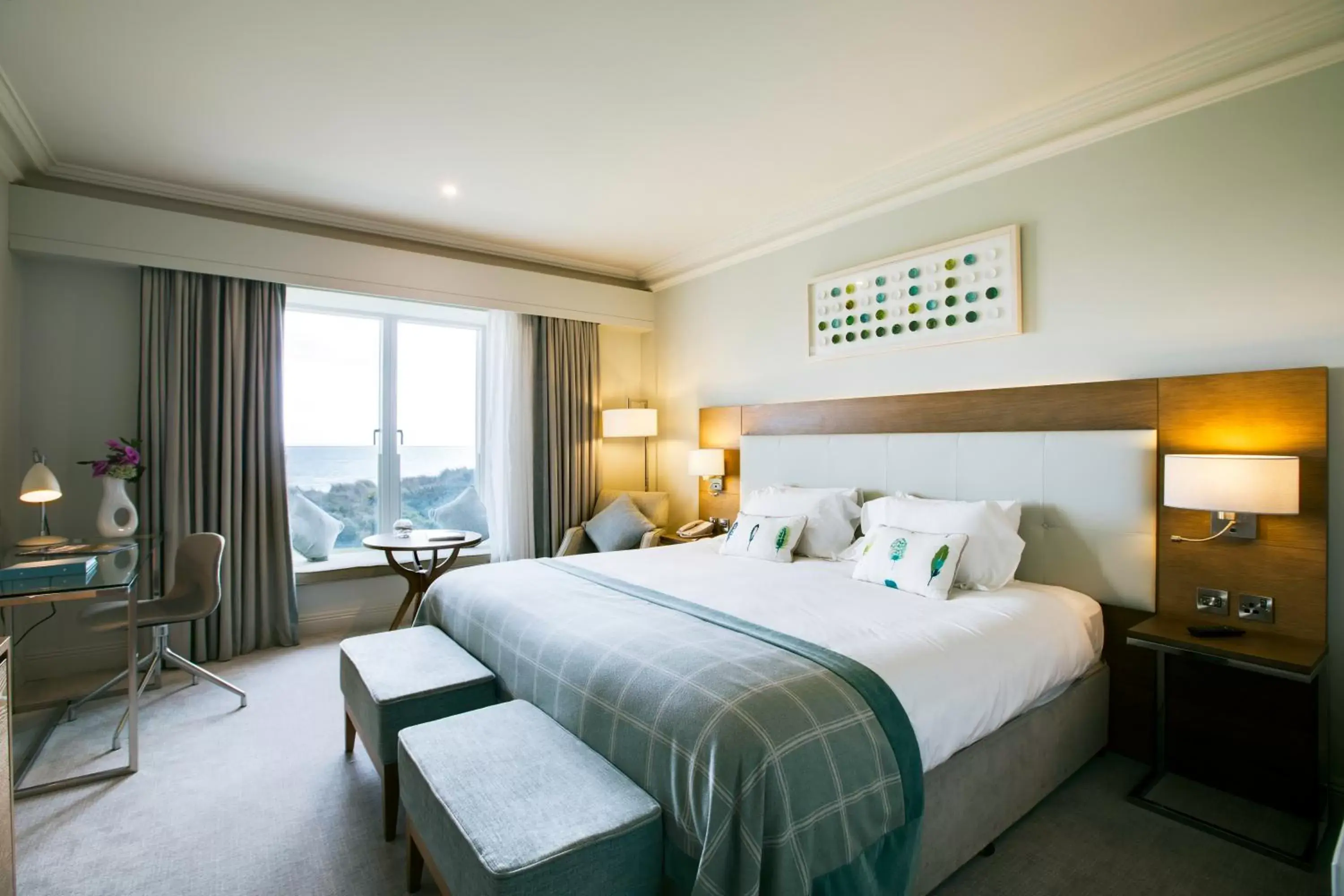 Bedroom, Bed in Portmarnock Hotel & Golf Links