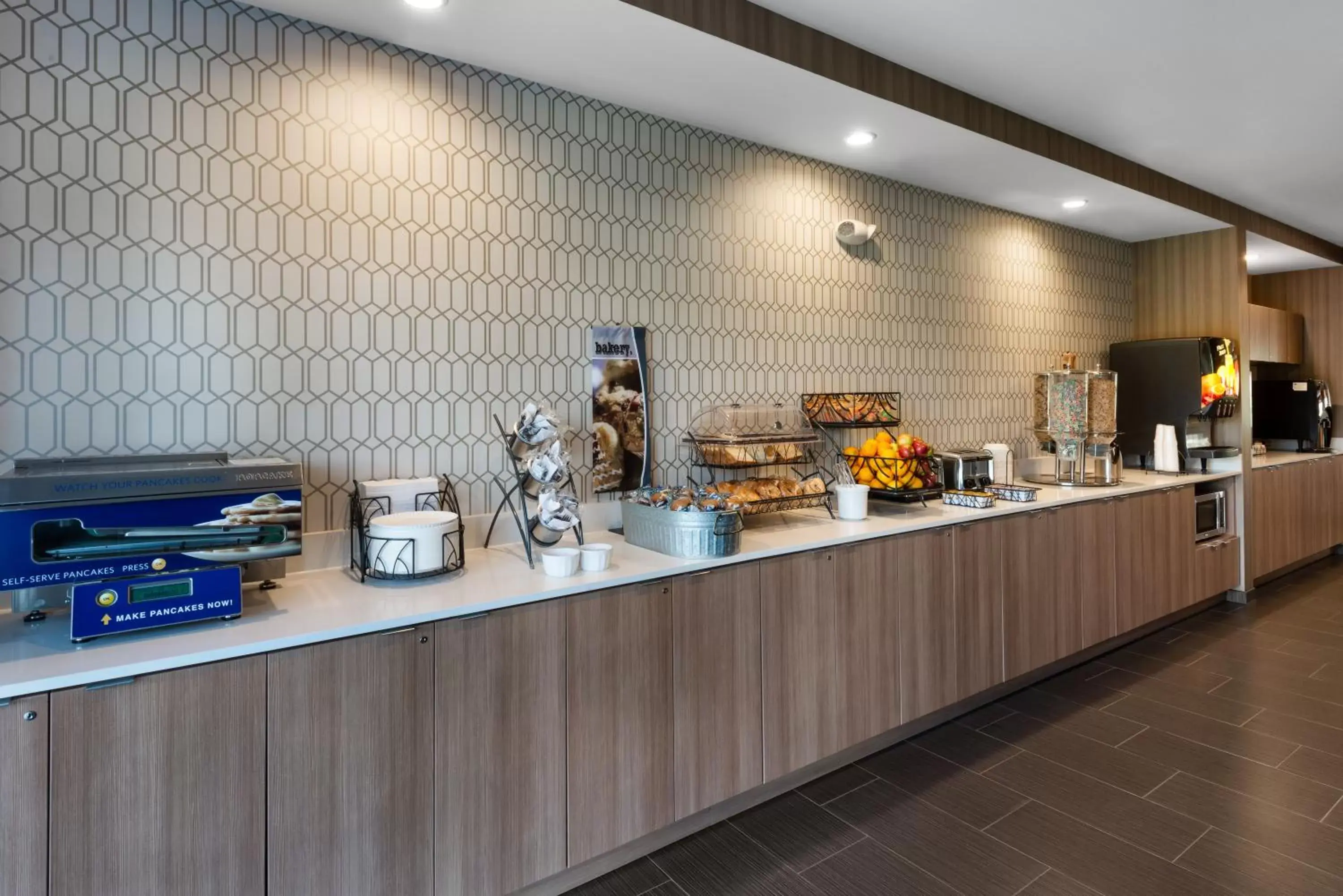 On site, Restaurant/Places to Eat in Microtel Inn & Suites by Wyndham Warsaw