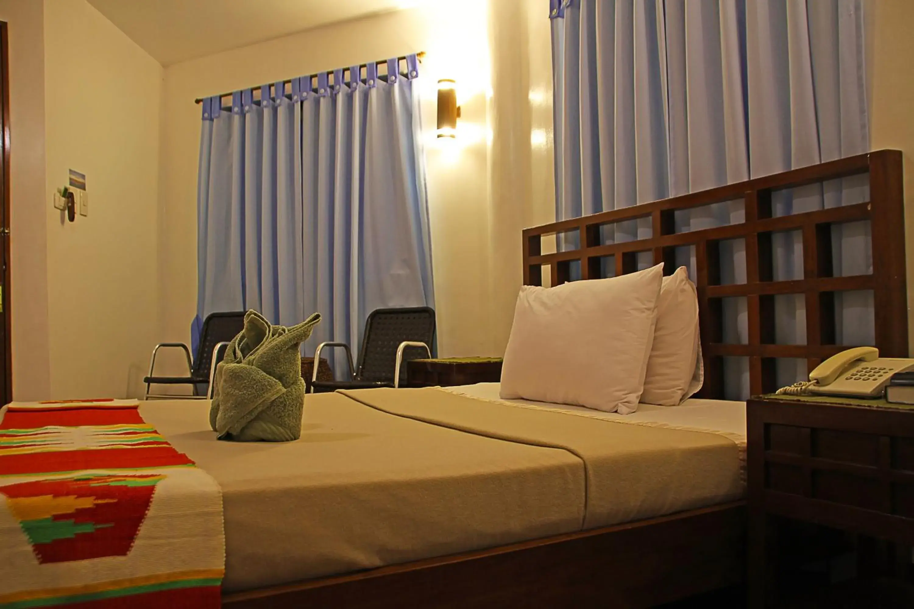 Bed in Coron Hilltop View Resort