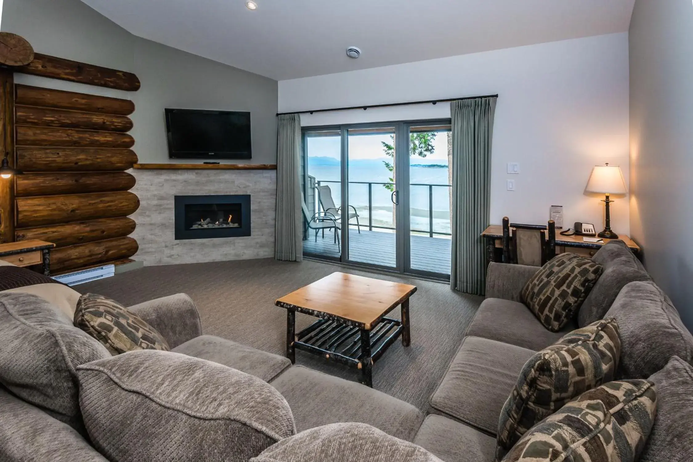 Seating Area in Tigh-Na-Mara Resort & Conference Centre