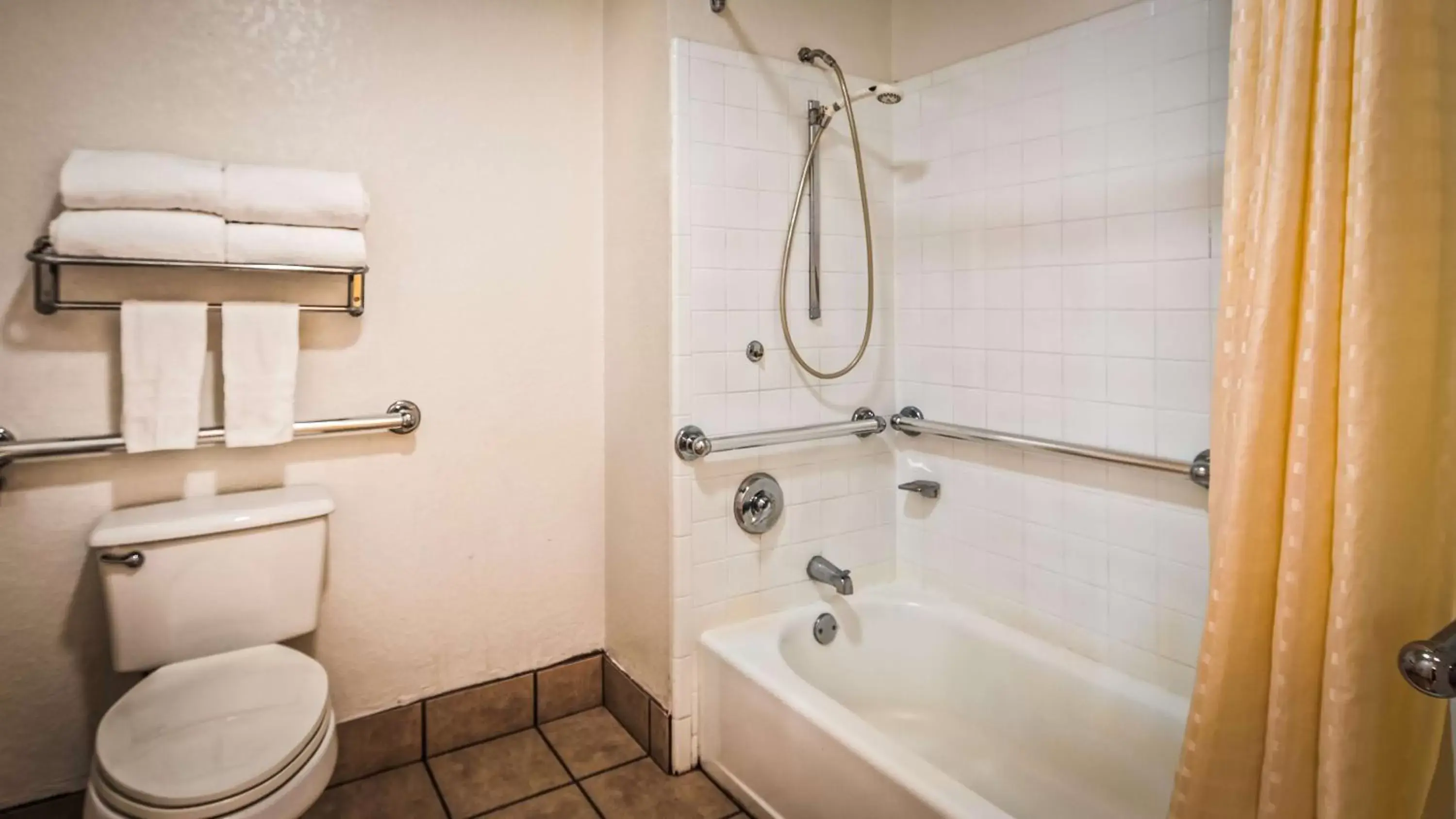 Shower, Bathroom in SureStay Hotel by Best Western Floresville
