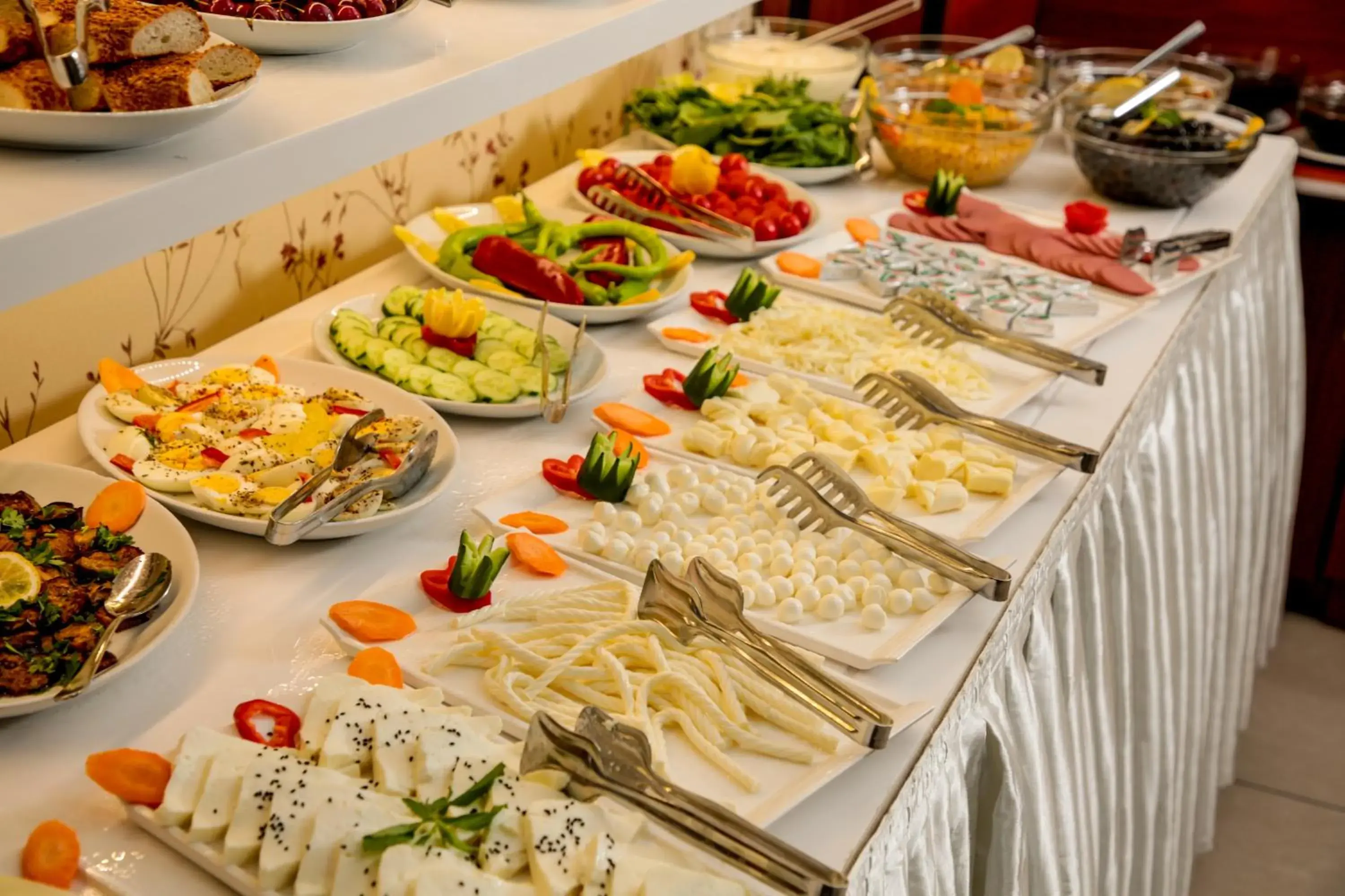 Buffet breakfast in Grand Hotel Avcilar