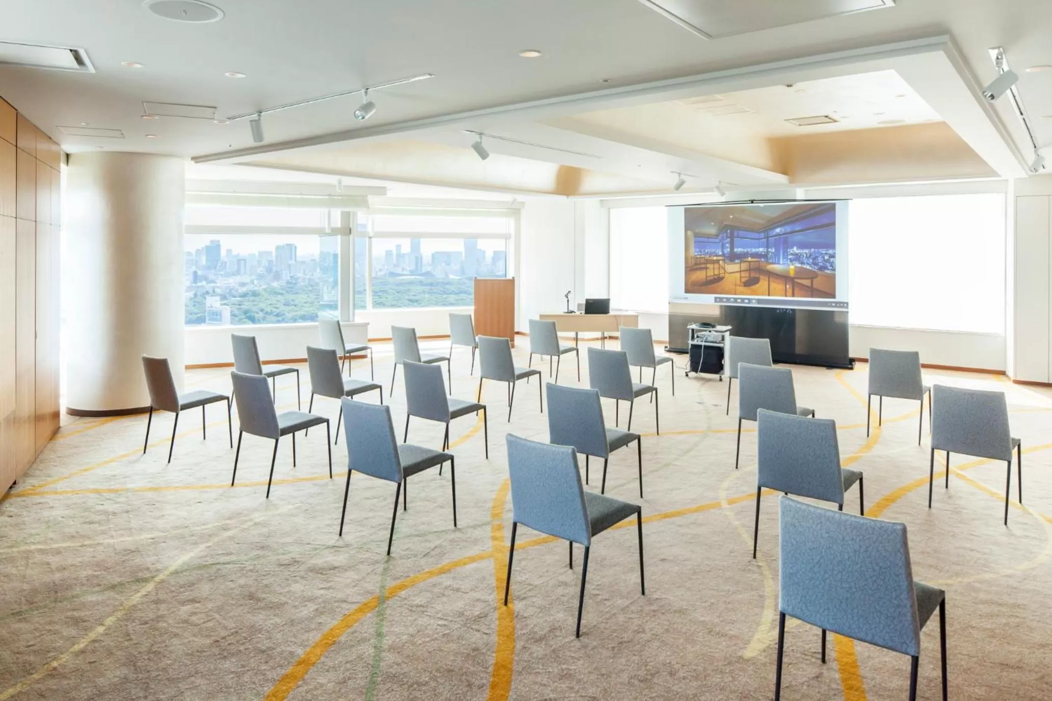 Meeting/conference room in Odakyu Hotel Century Southern Tower