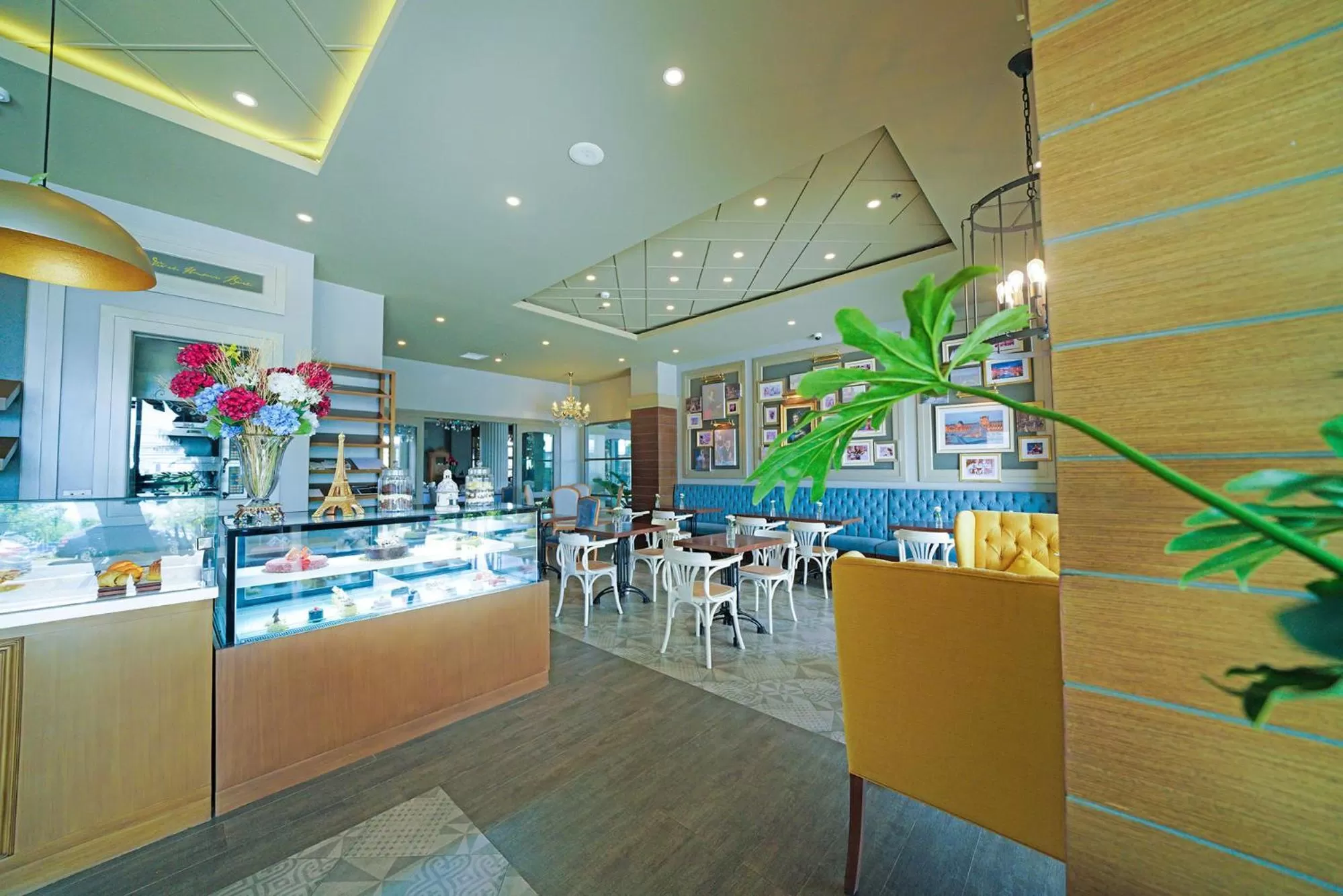 Coffee/tea facilities in Hotel Carlito Tagaytay