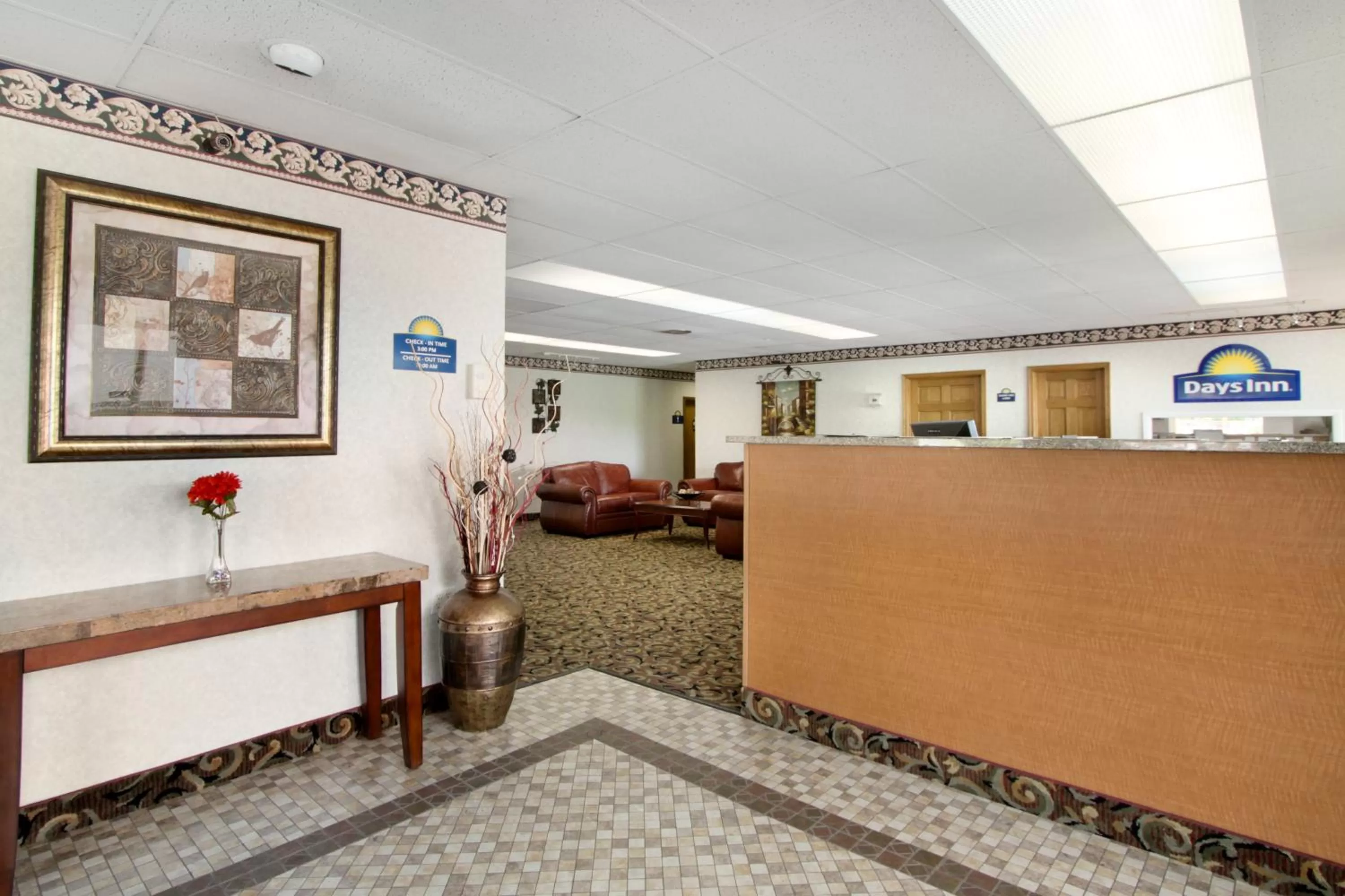 Lobby or reception, Bed in Days Inn by Wyndham Staunton
