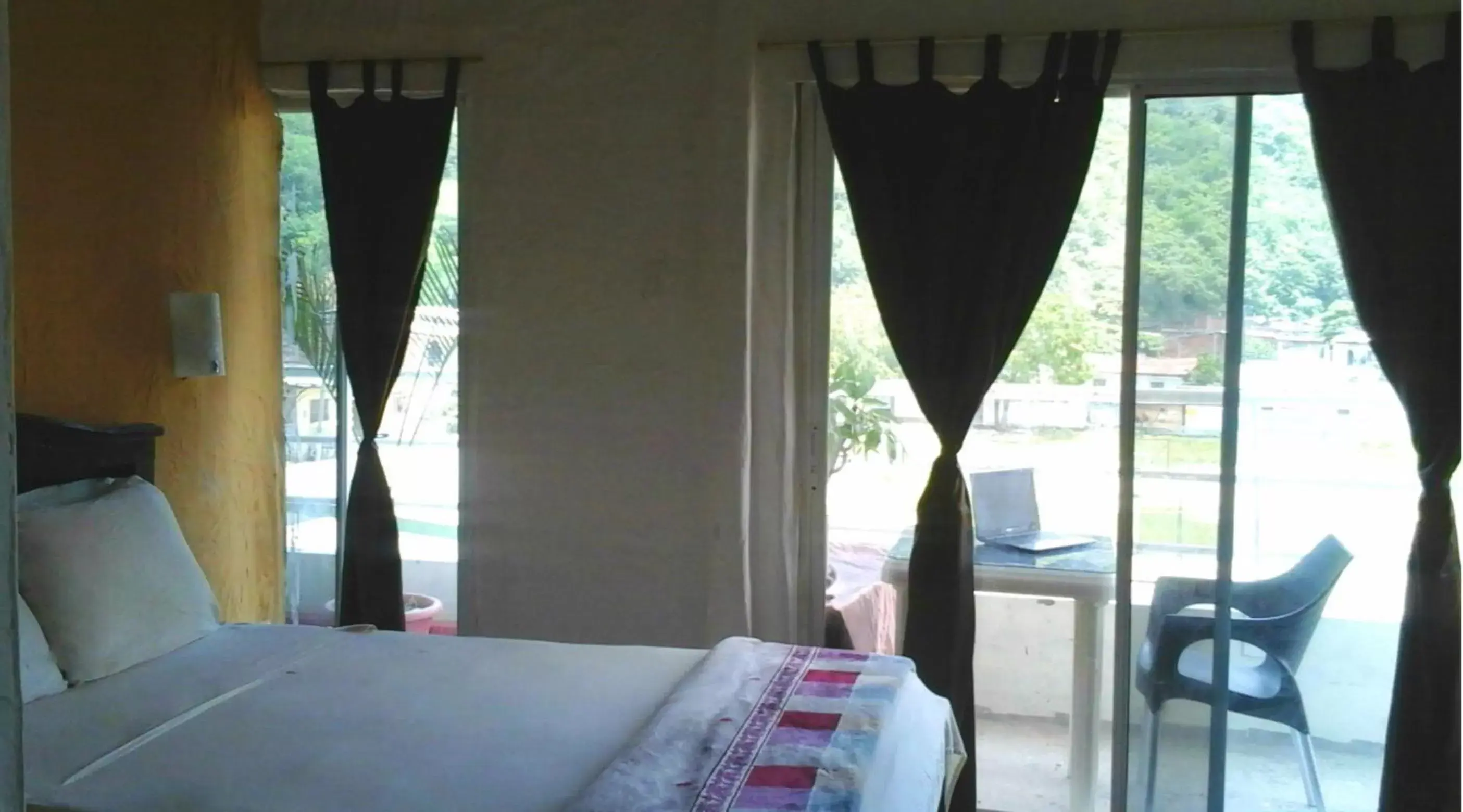 Quadruple Room with Balcony in Bahia B&B Quadruple Room with Balcony in Bahia B&B