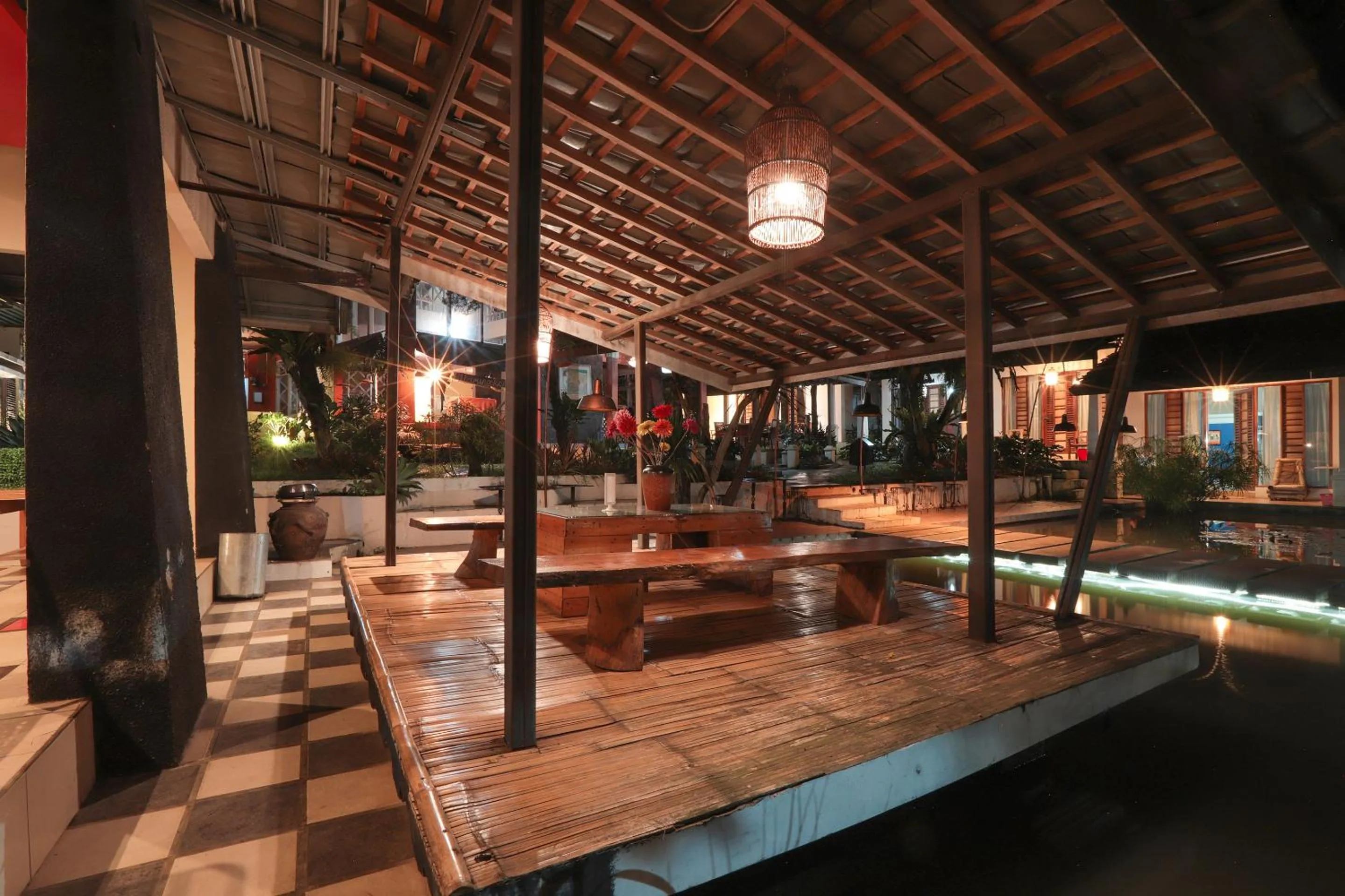Dining area in The Village Resort Bogor Powered by Archipelago