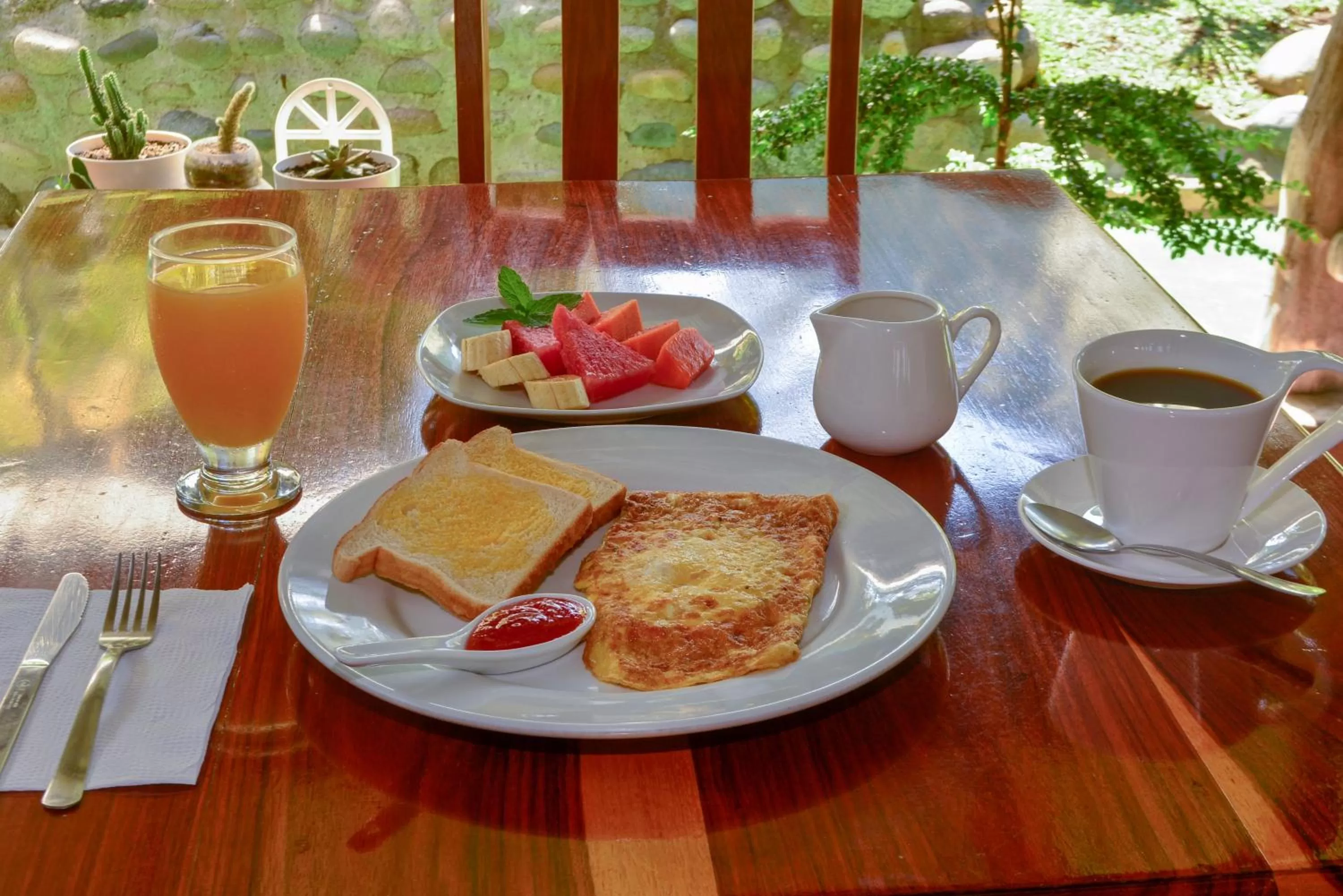 Breakfast in Cabañas Green House