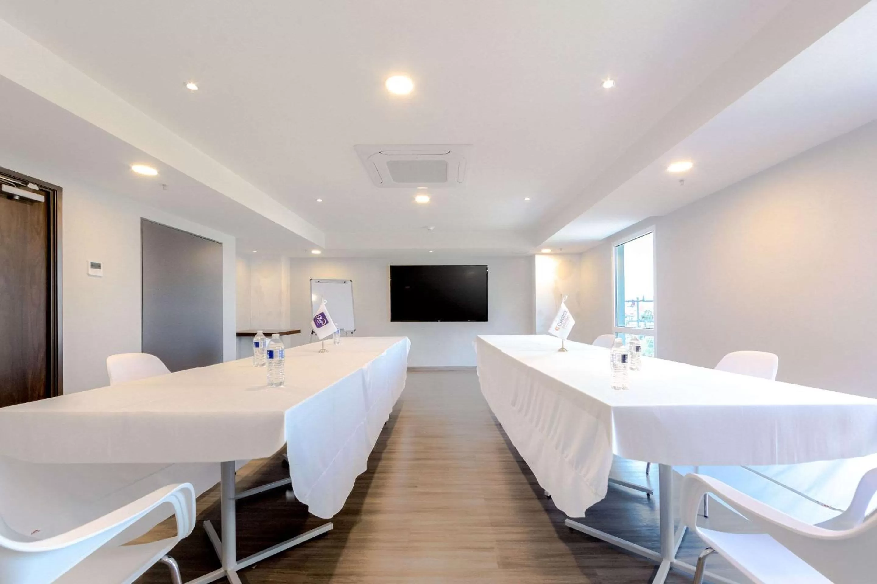 On site in Sleep Inn Guadalajara Galerias