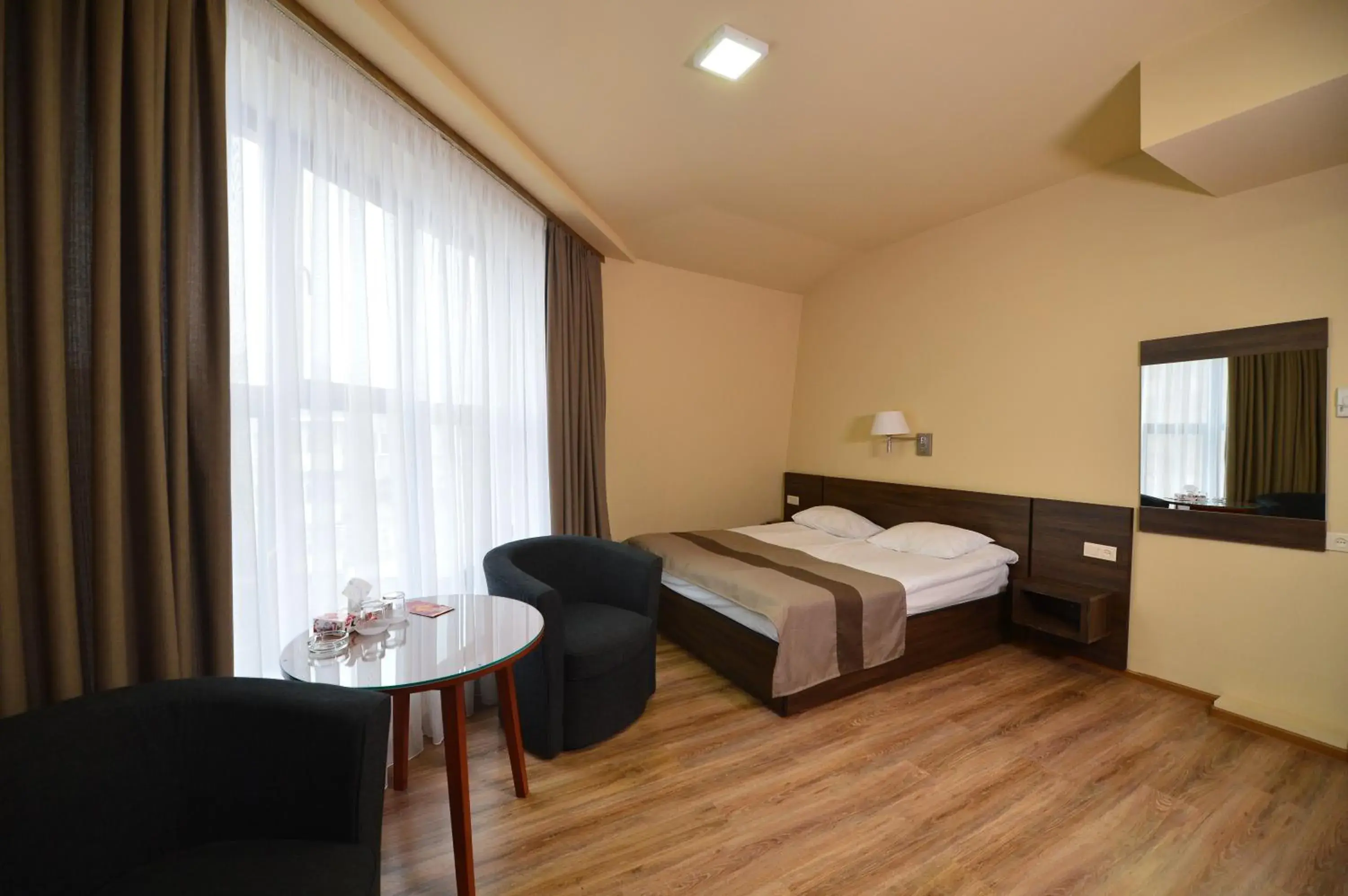 Shower, Bed in Yerevan Deluxe Hotel