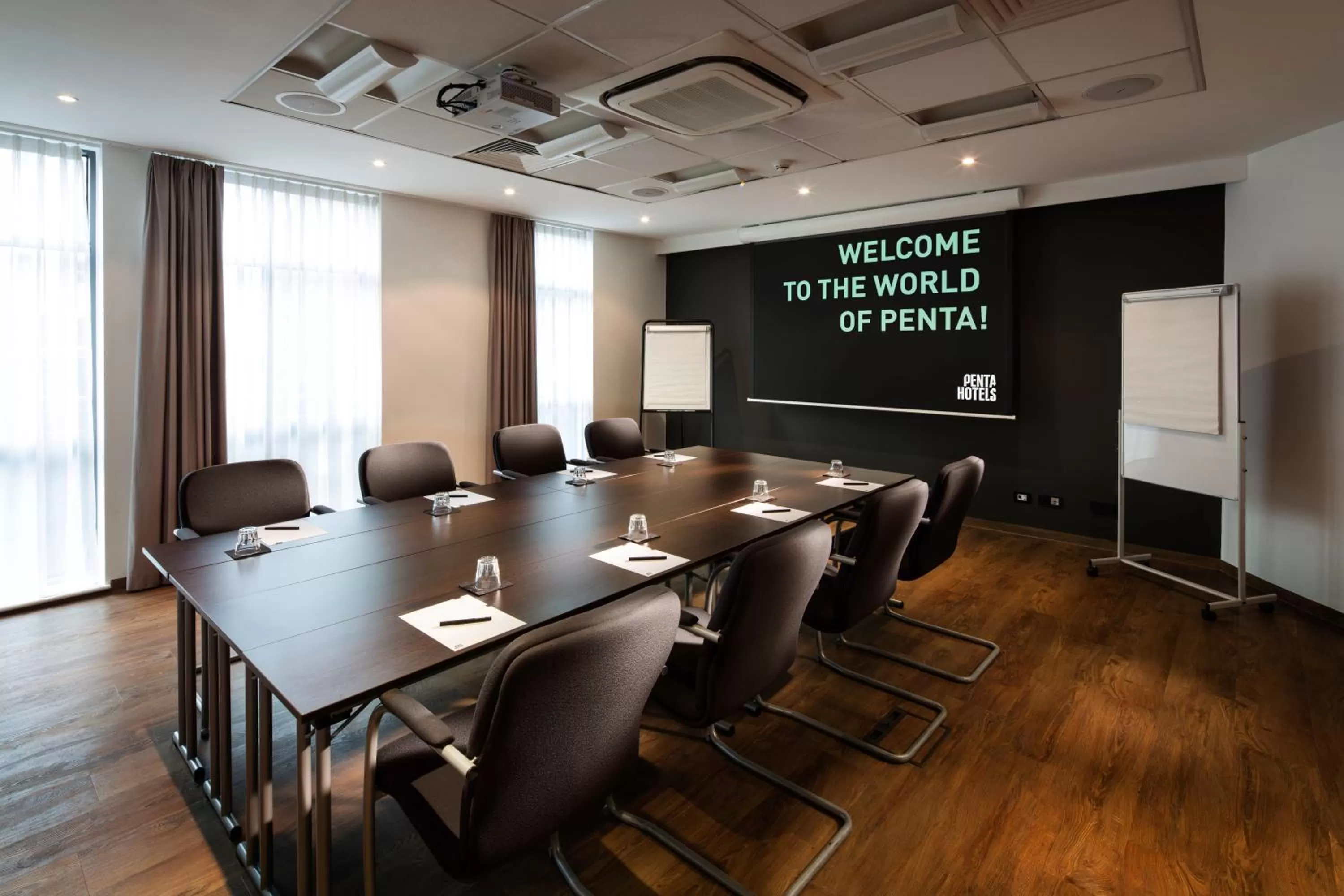 Banquet/Function facilities, Business Area/Conference Room in Penta Hotel Ipswich