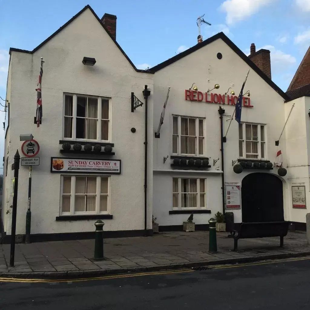Property Building in The Atherstone Red Lion Hotel