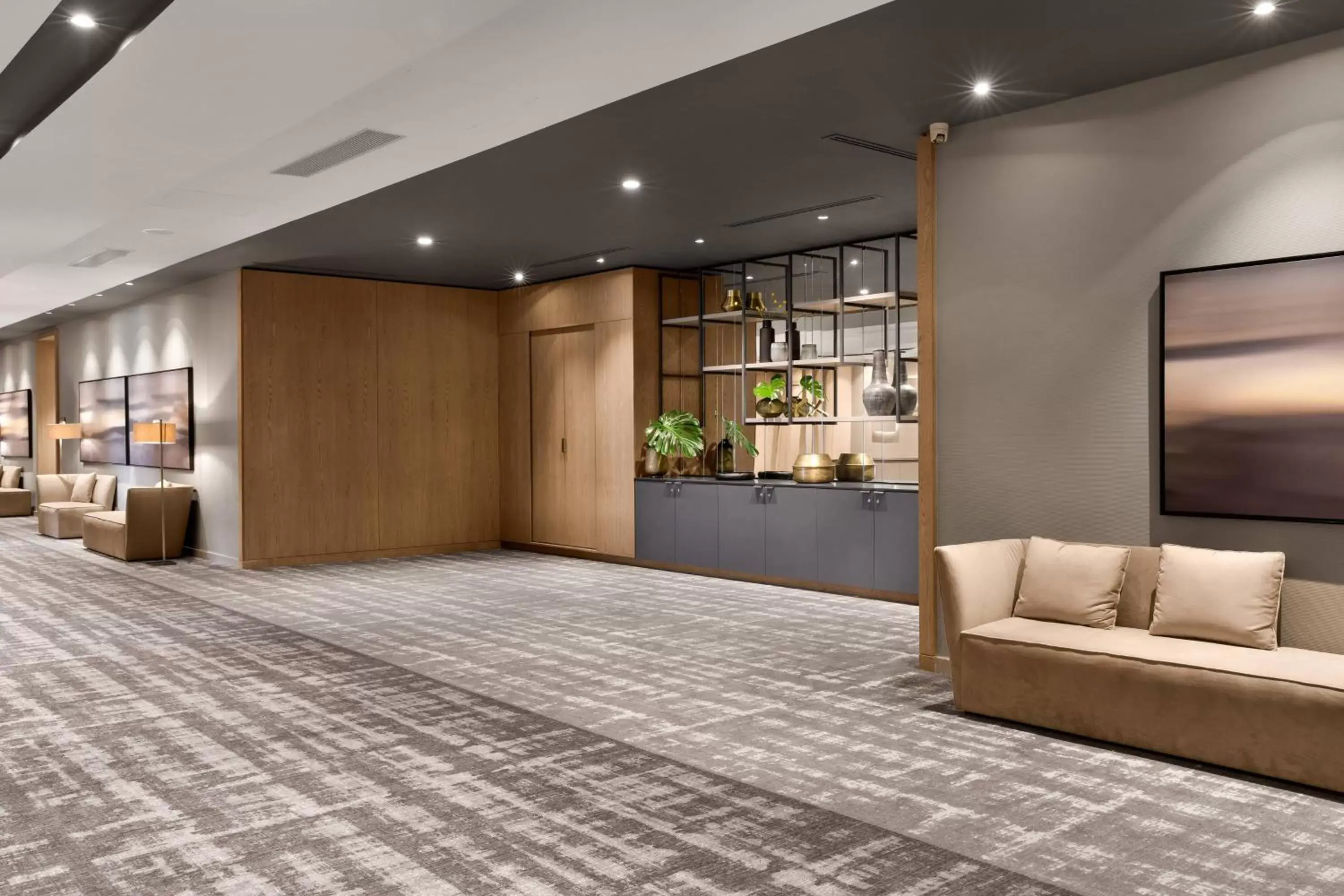 Meeting/conference room, Lobby/Reception in AC Hotel by Marriott Cape Town Waterfront