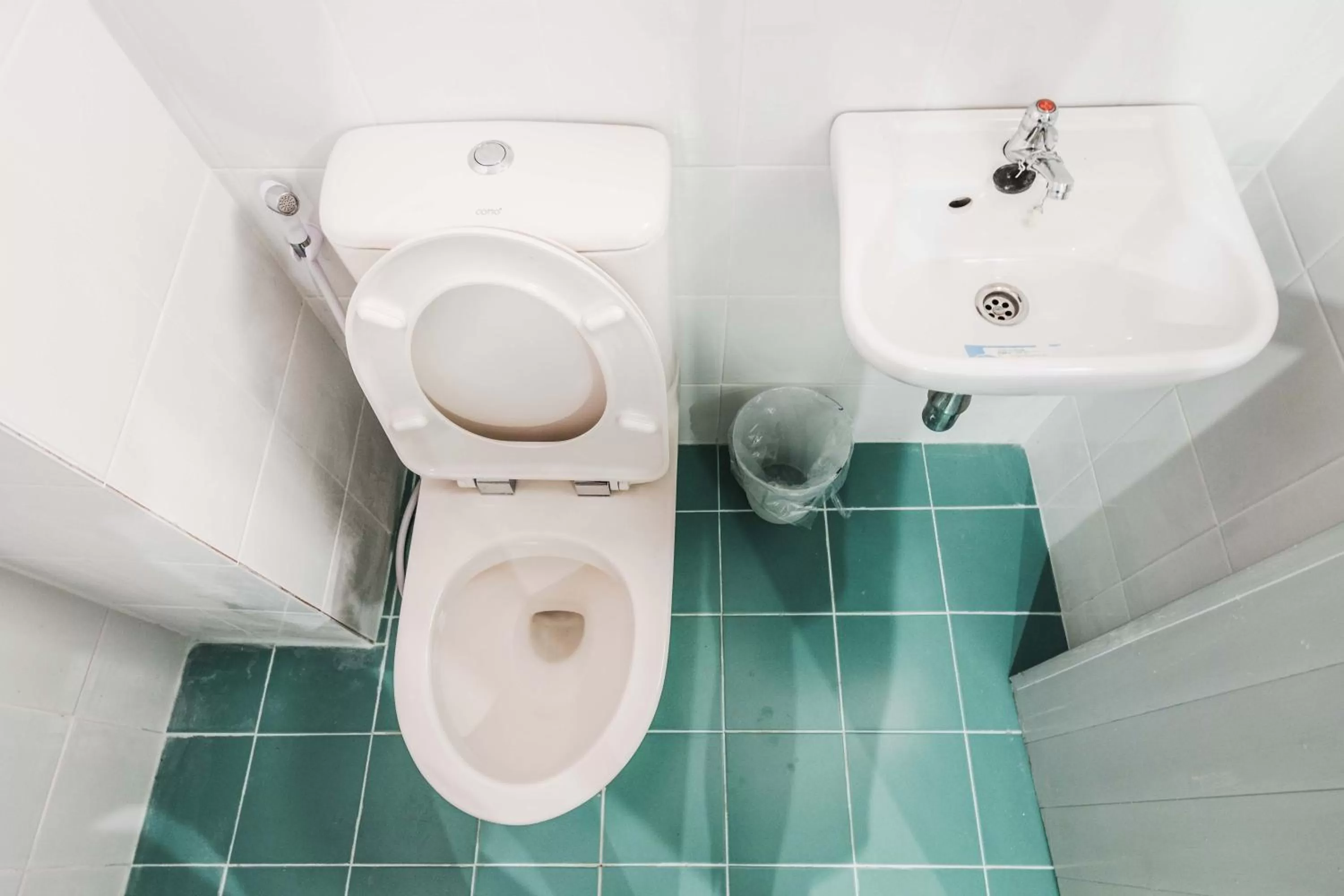 Toilet in Don Muang Hotel