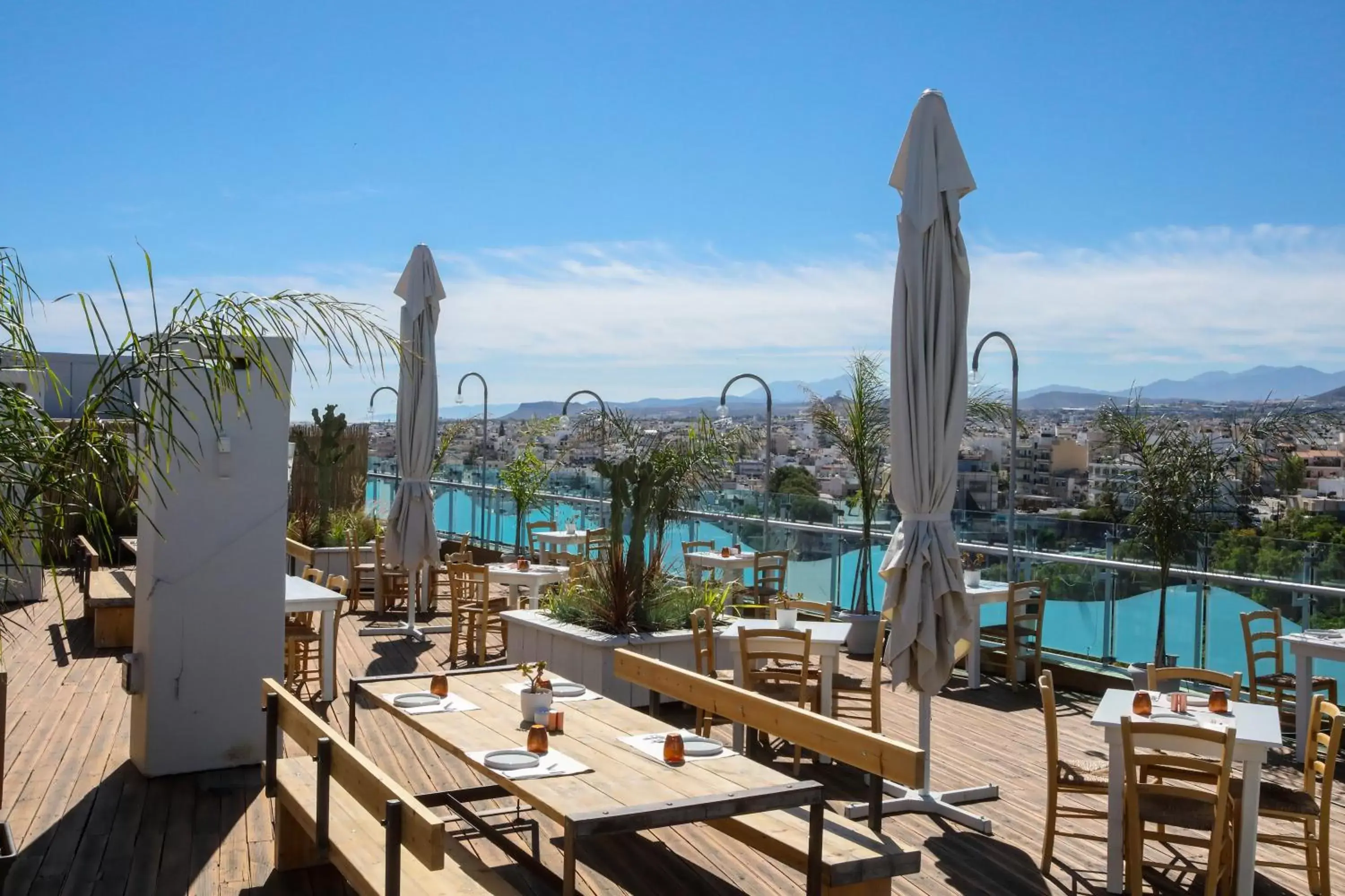Restaurant/places to eat, Pool View in Capsis Astoria Heraklion