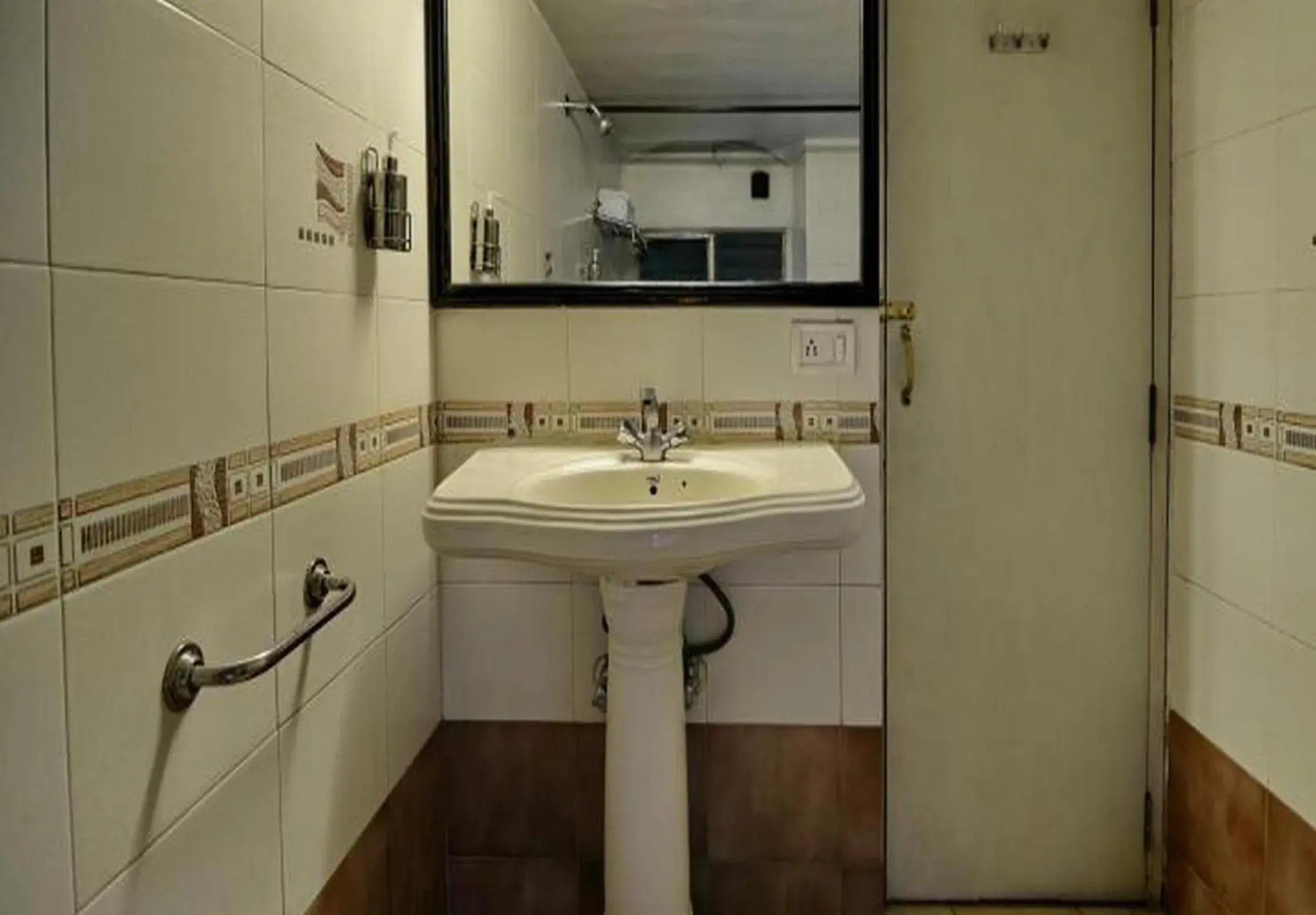Bathroom in HOTEL RITZ