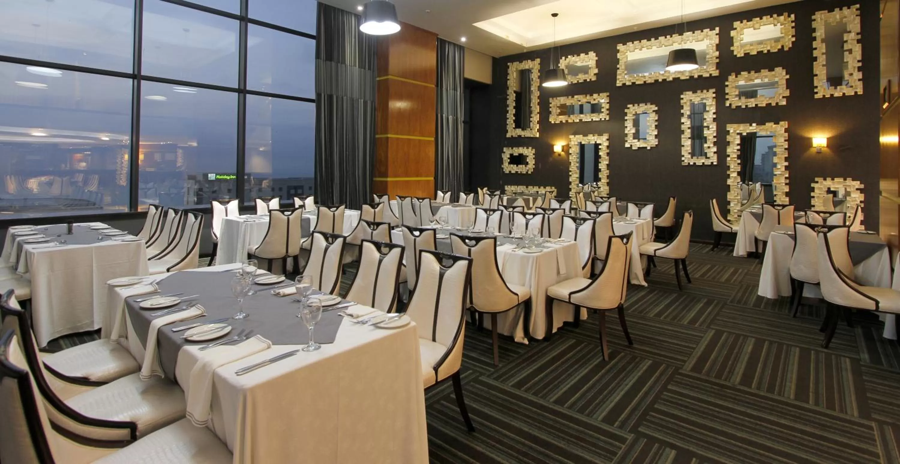 Restaurant/places to eat in Coastlands Umhlanga Hotel and Convention Centre