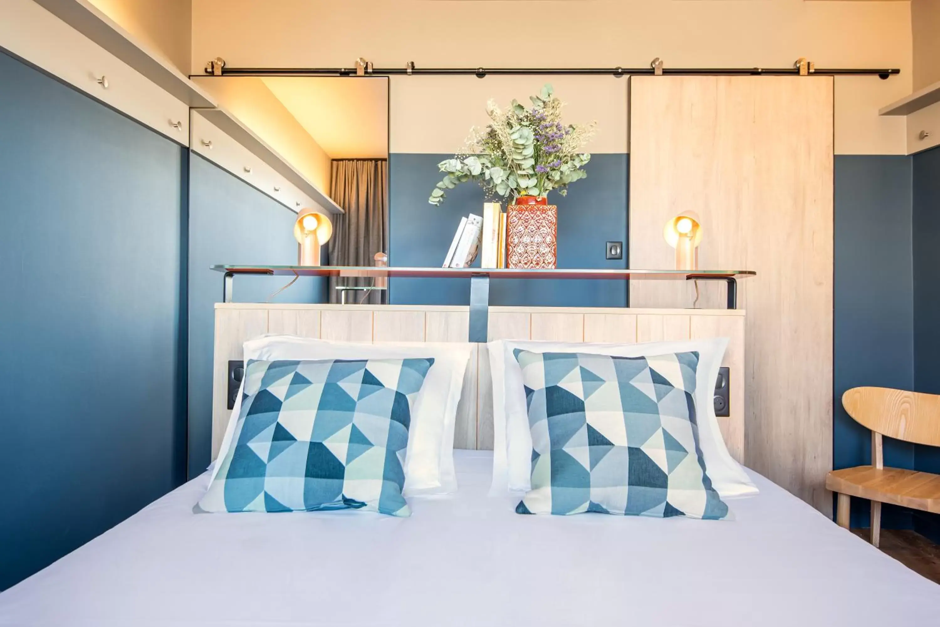 Bed in Hotel Kaijoo by HappyCulture Bed in Hotel Kaijoo by HappyCulture