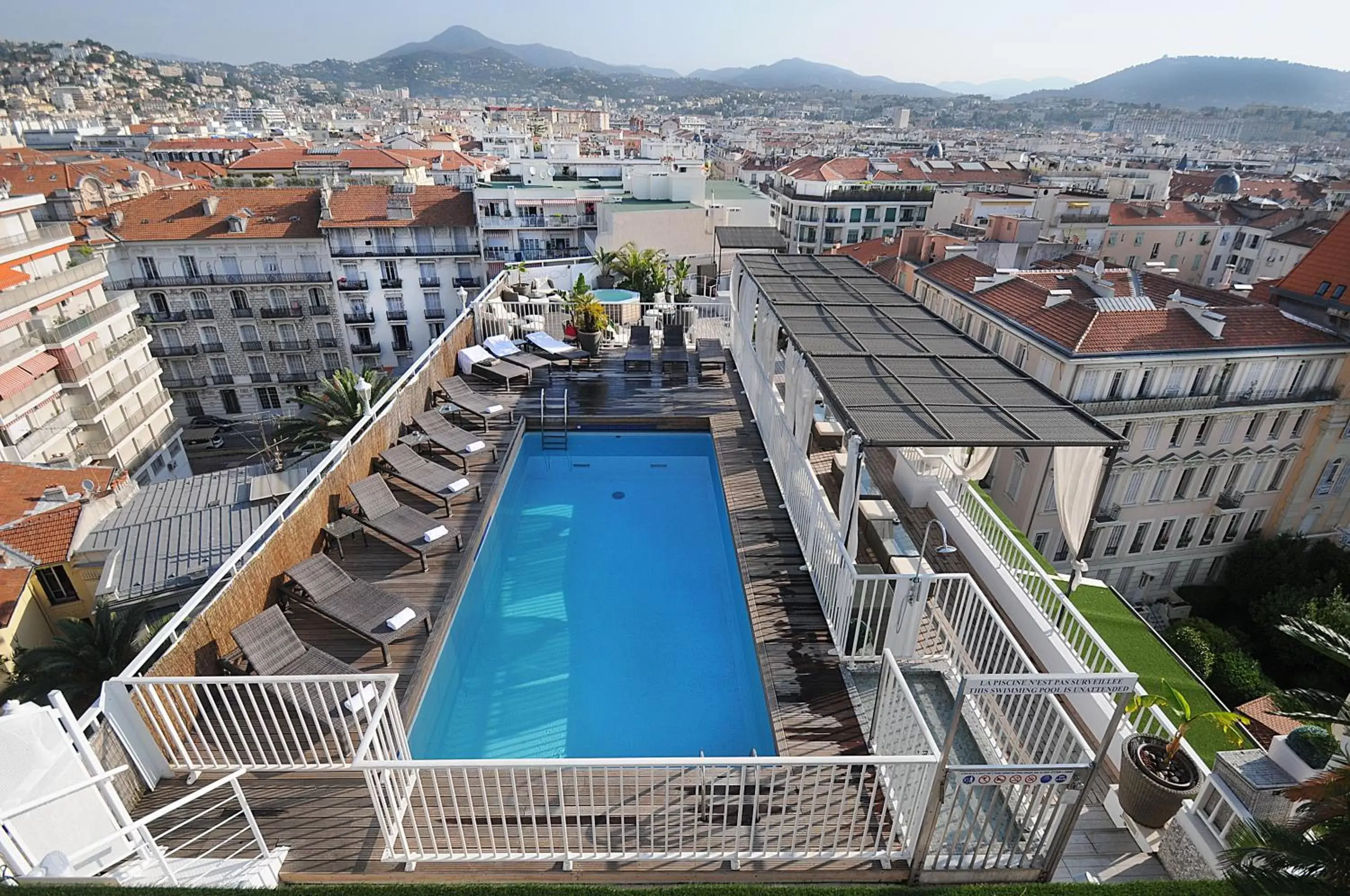 Swimming pool, Pool View in Splendid Hotel & Spa Nice