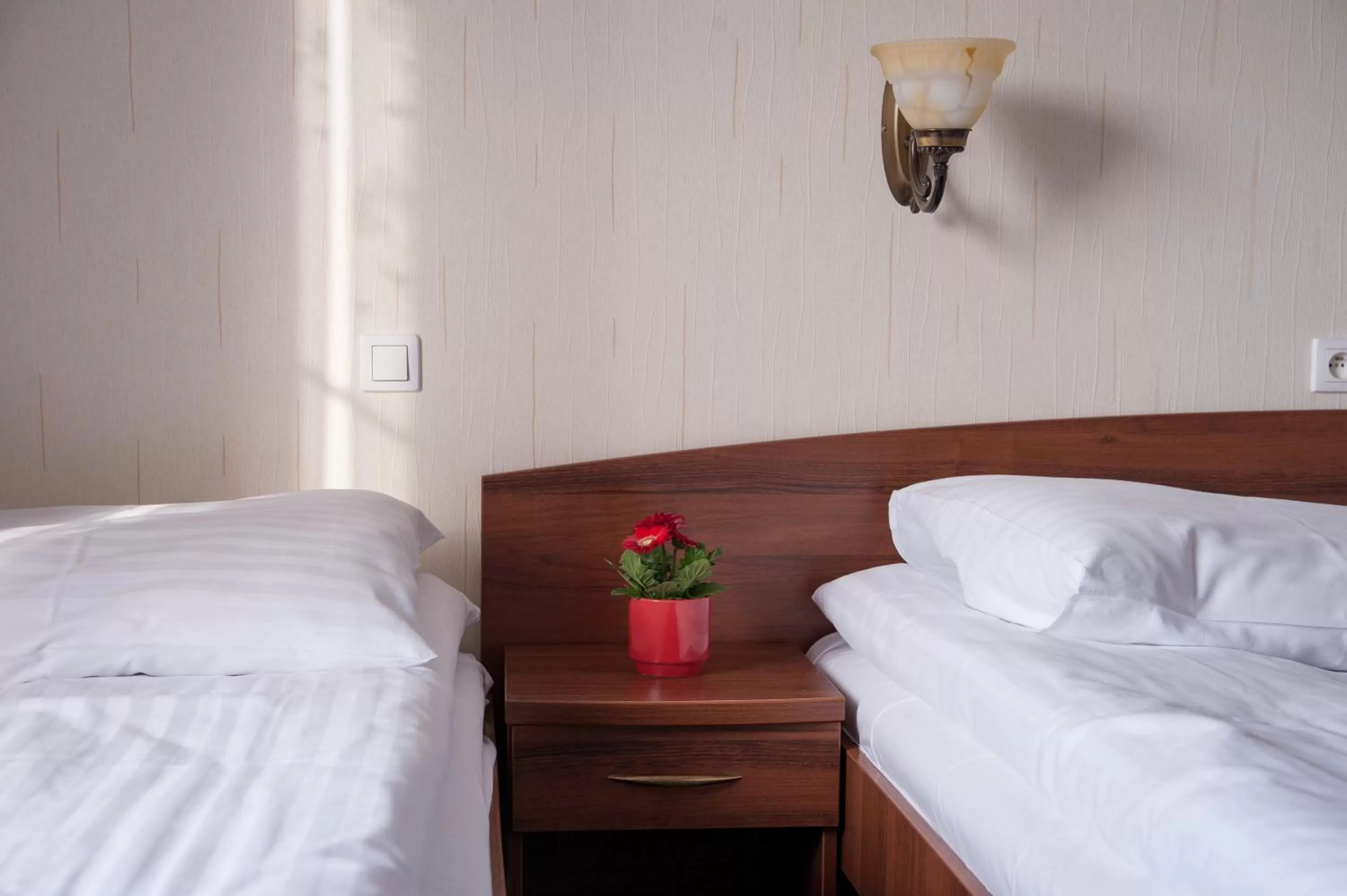 Photo of the whole room, Bed in Hotel Hetmański