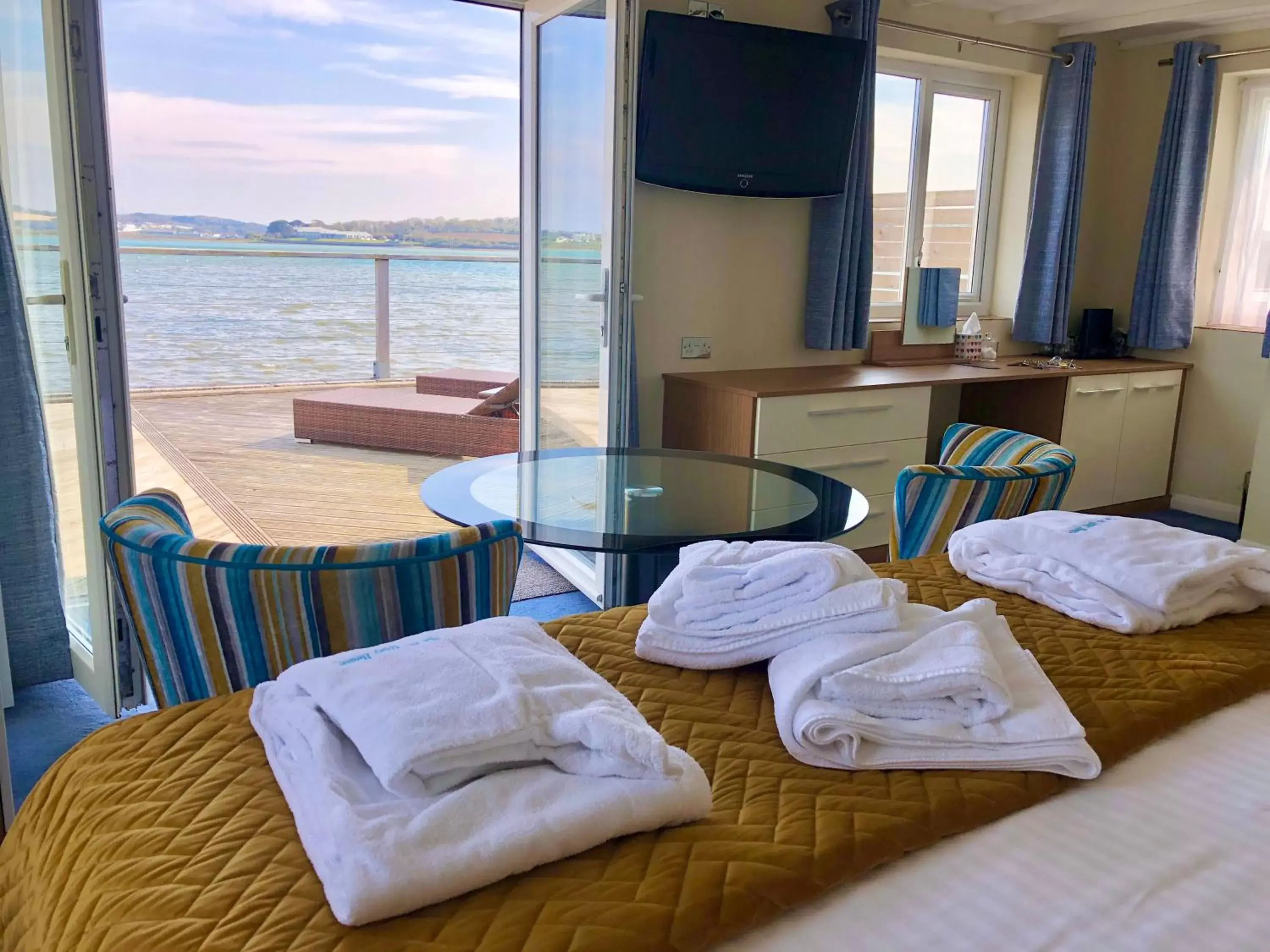 View (from property/room), Seating Area in The Old Quay House