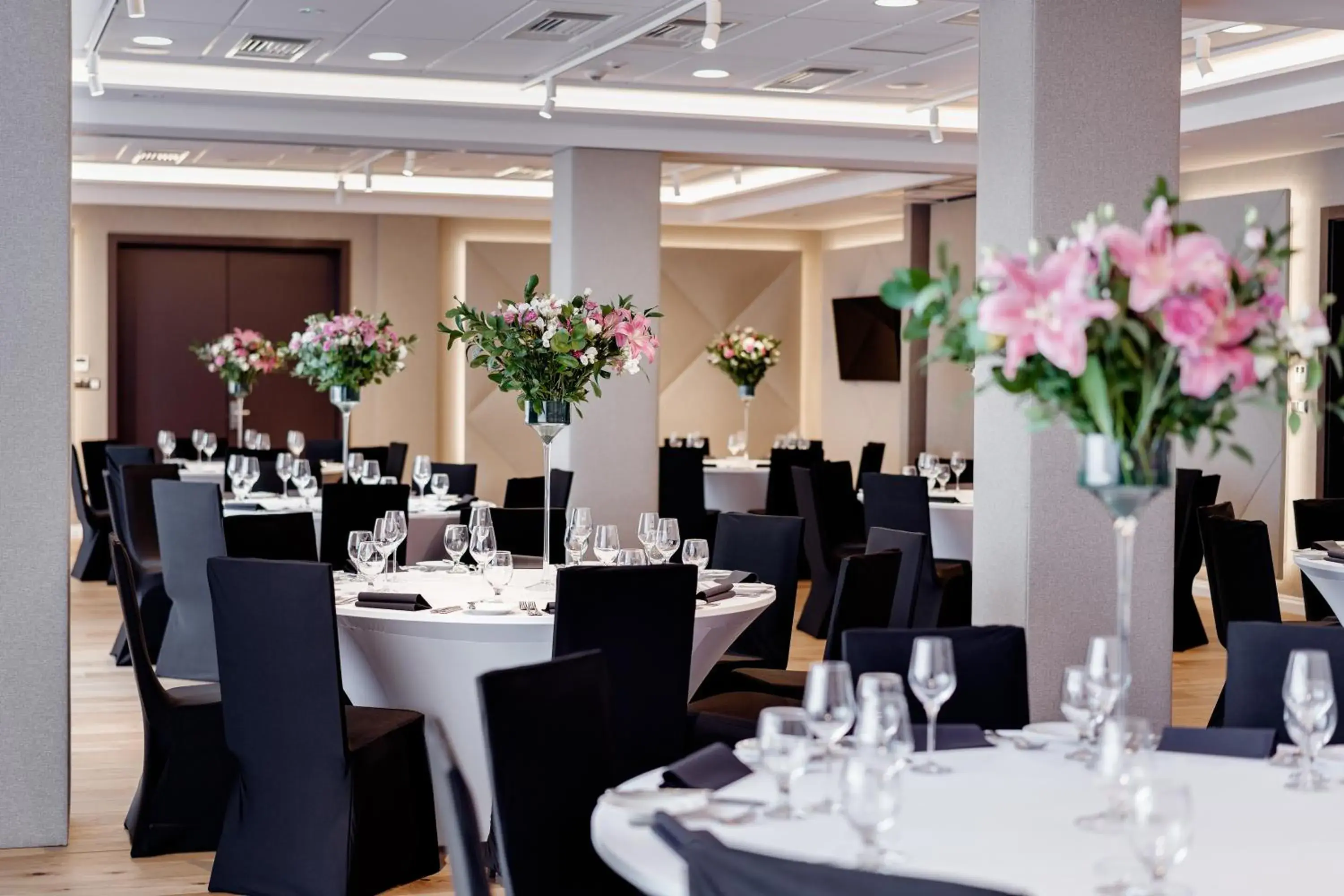 Banquet/Function facilities, Restaurant/Places to Eat in B&B HOTEL RZESZÓW CENTRUM