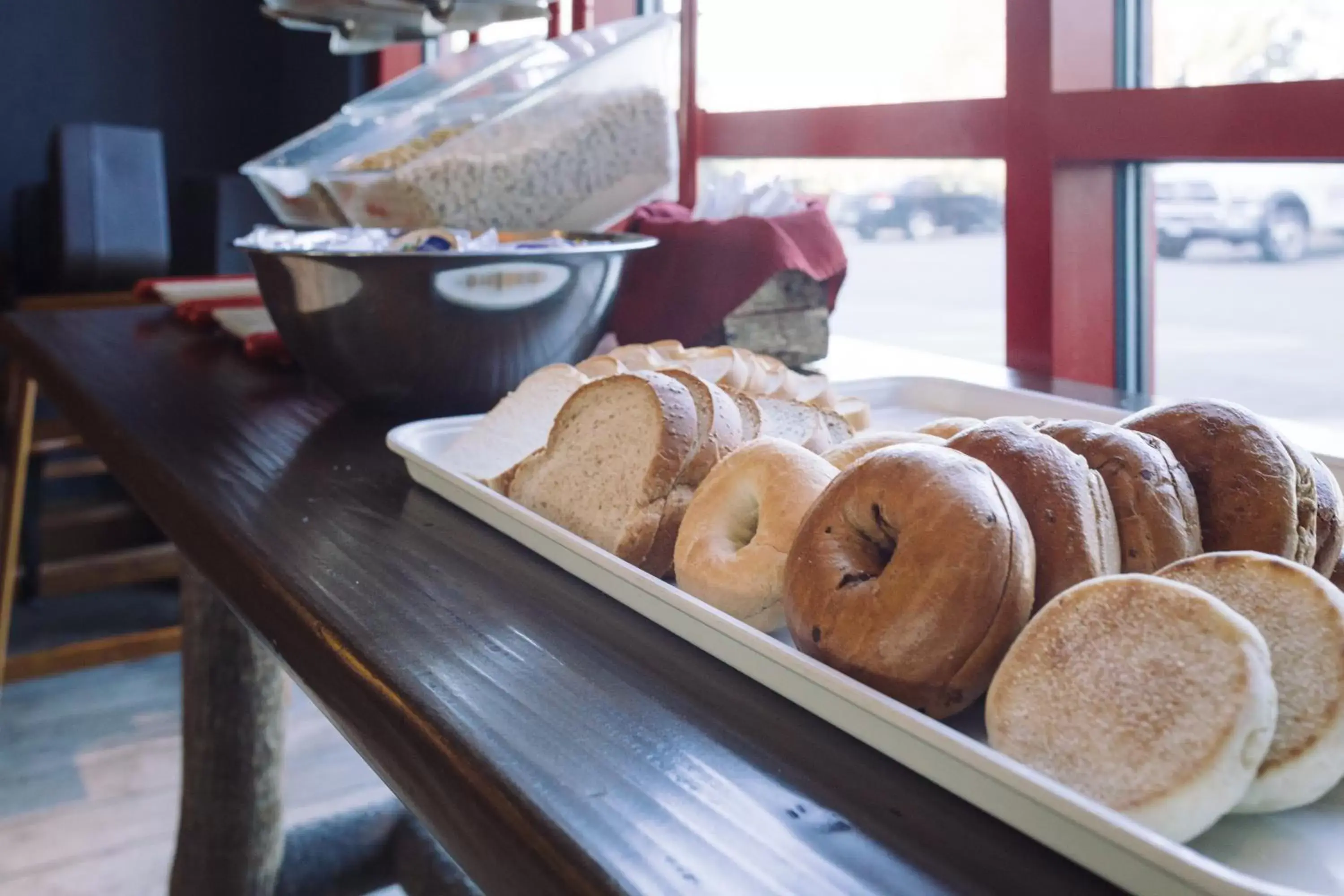 Breakfast in Wildwood Lodge & Suites