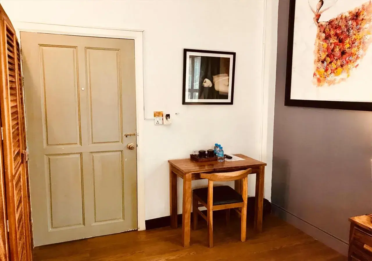 Bathroom, TV/Entertainment Center in PRANTARA heritage suites