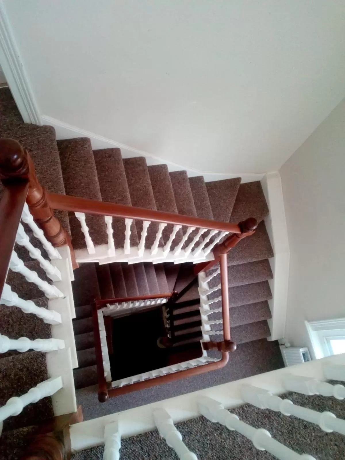 The Veteran Hotel & Bar