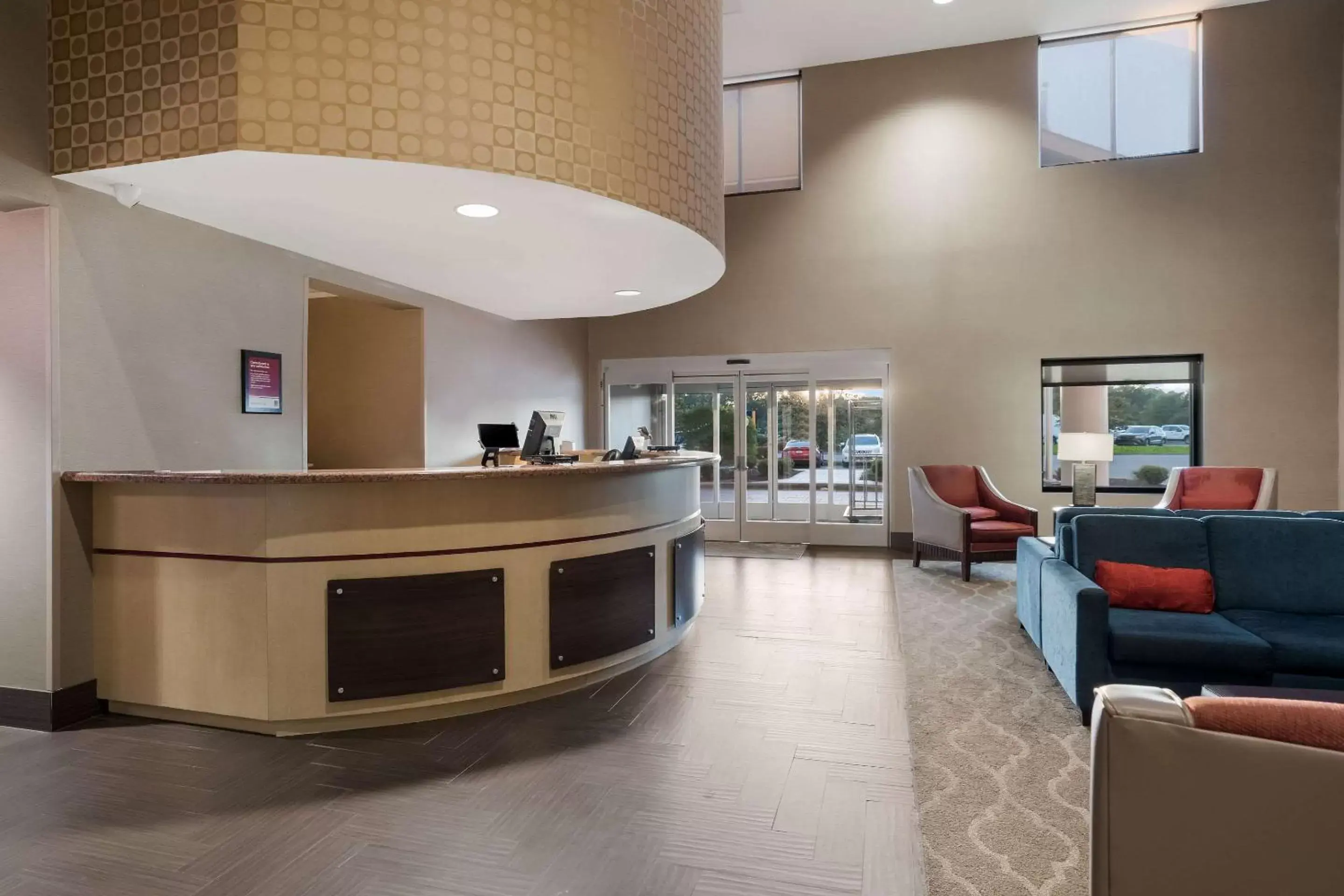 Lobby or reception, Lobby/Reception in Comfort Suites Suffolk – Chesapeake