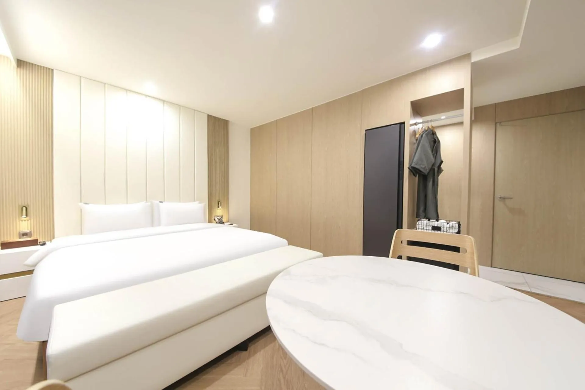 Bed in Jjak Boutique Hotel