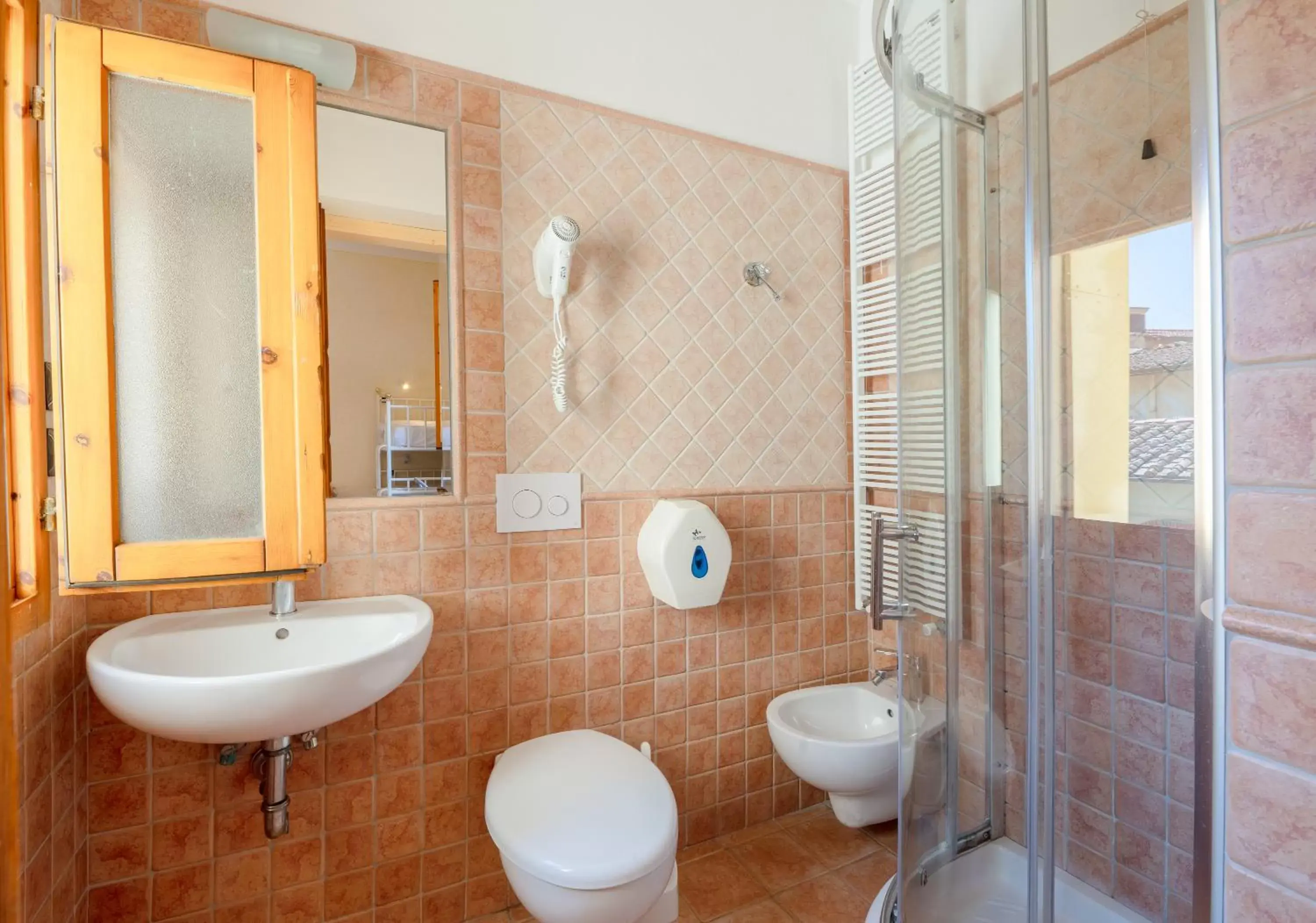 Bathroom in Hostel Archi Rossi