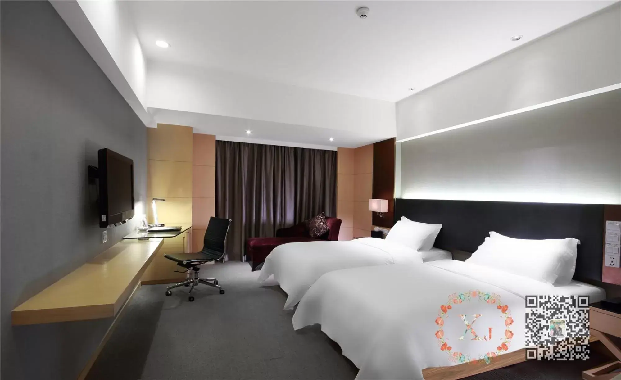 Bed in Grand Mercure Dongguan Humen