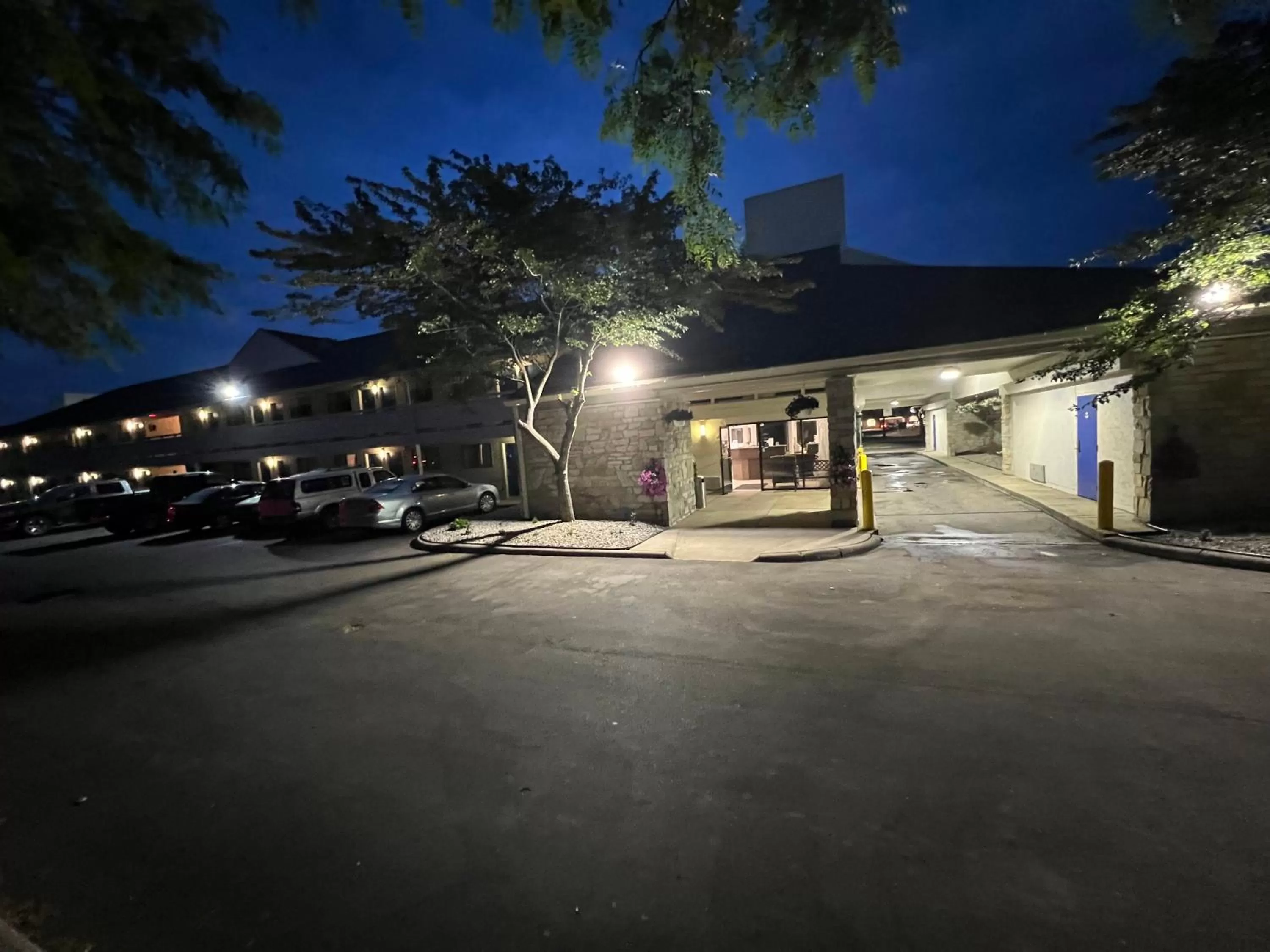 Property building in Days Inn & Suites by Wyndham Monroe