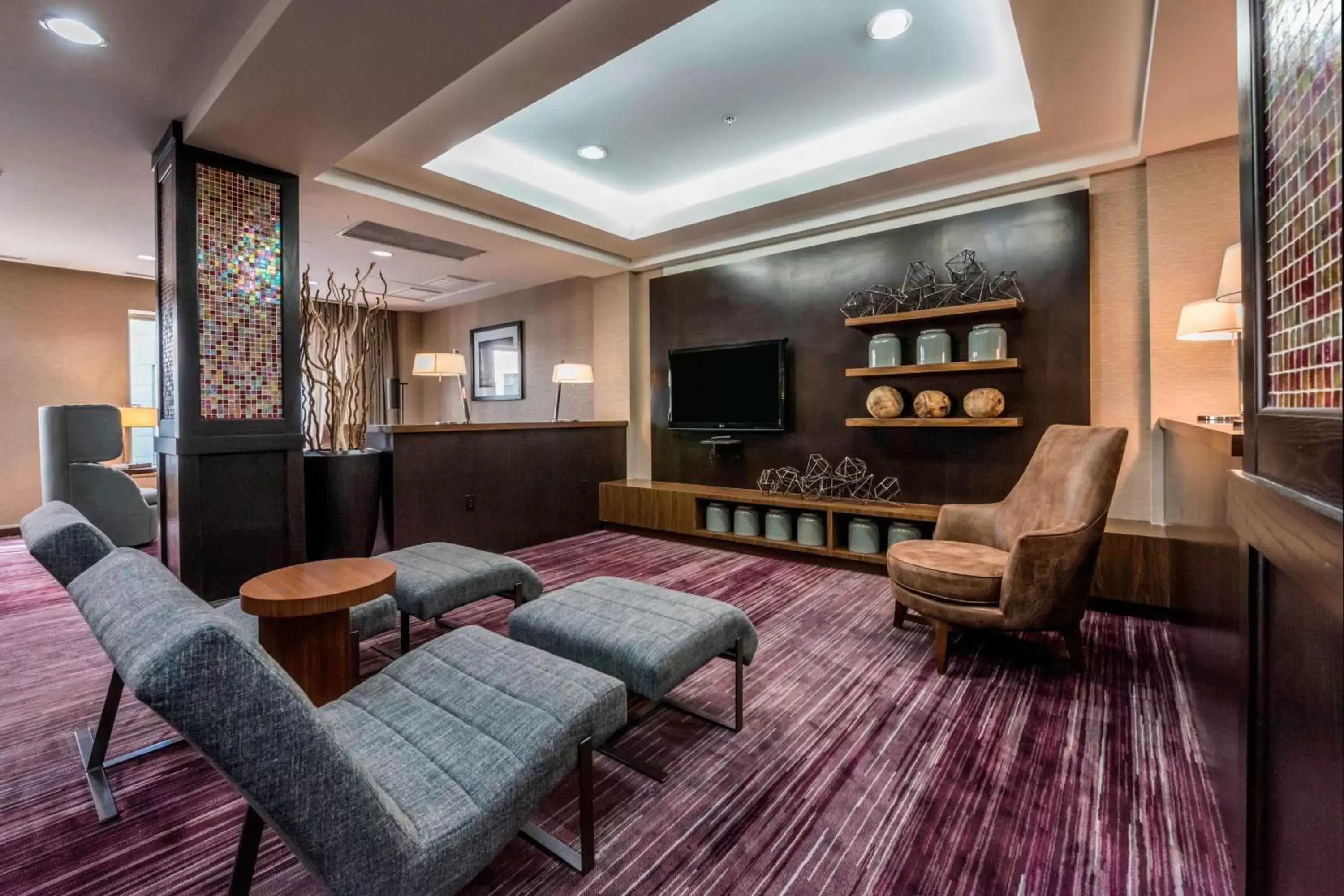 Lobby or reception, Seating Area in Courtyard by Marriott Tulsa Downtown