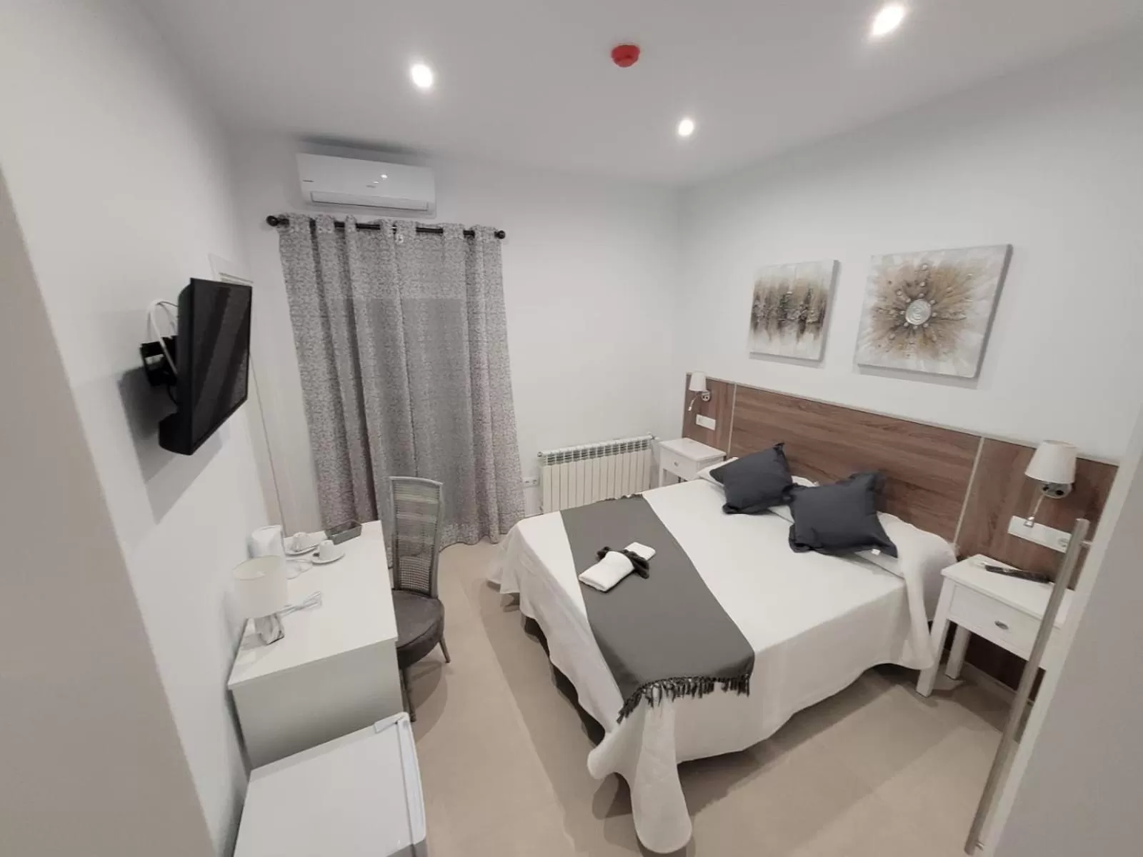 Bed in Casa Rural "Laplaza23"