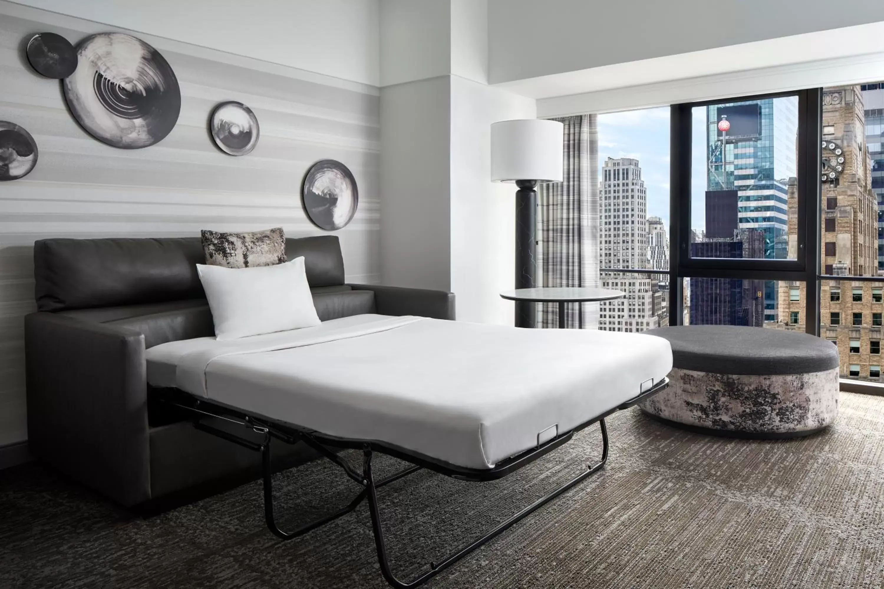 Bed in New York Marriott Marquis