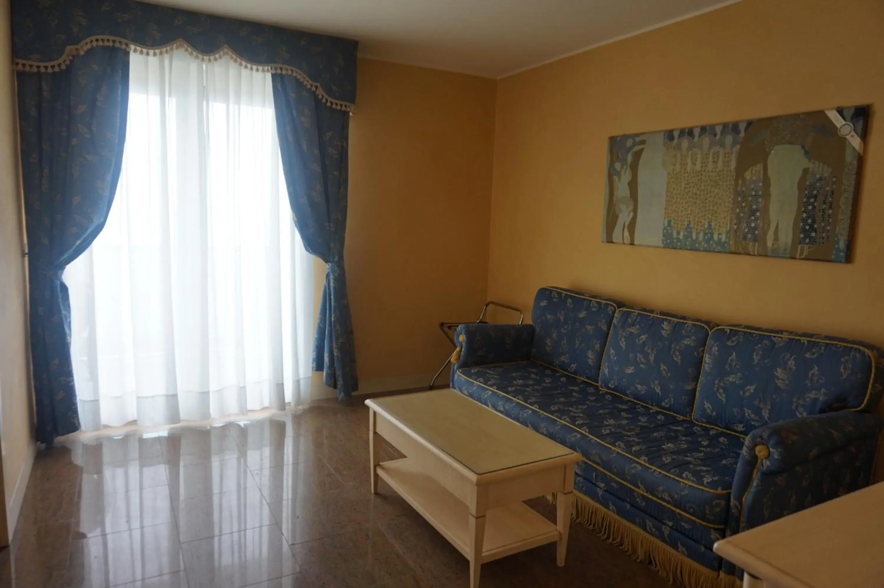 Day, Seating Area in Hotel Columbus