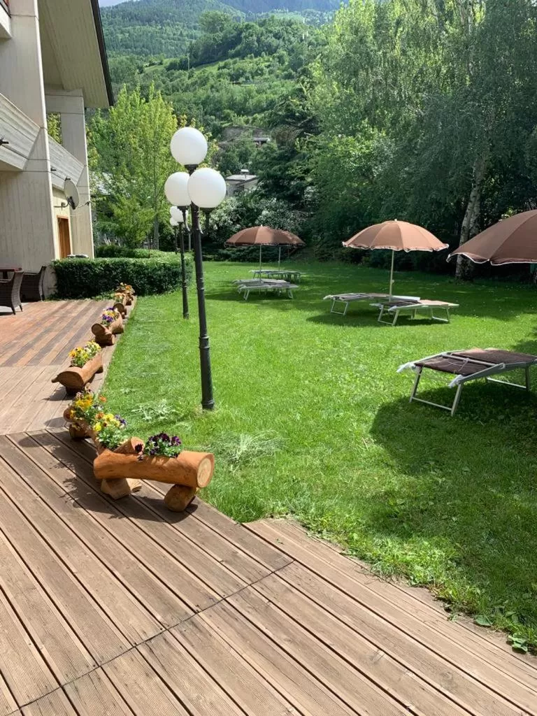 Garden view in Hotel Miage