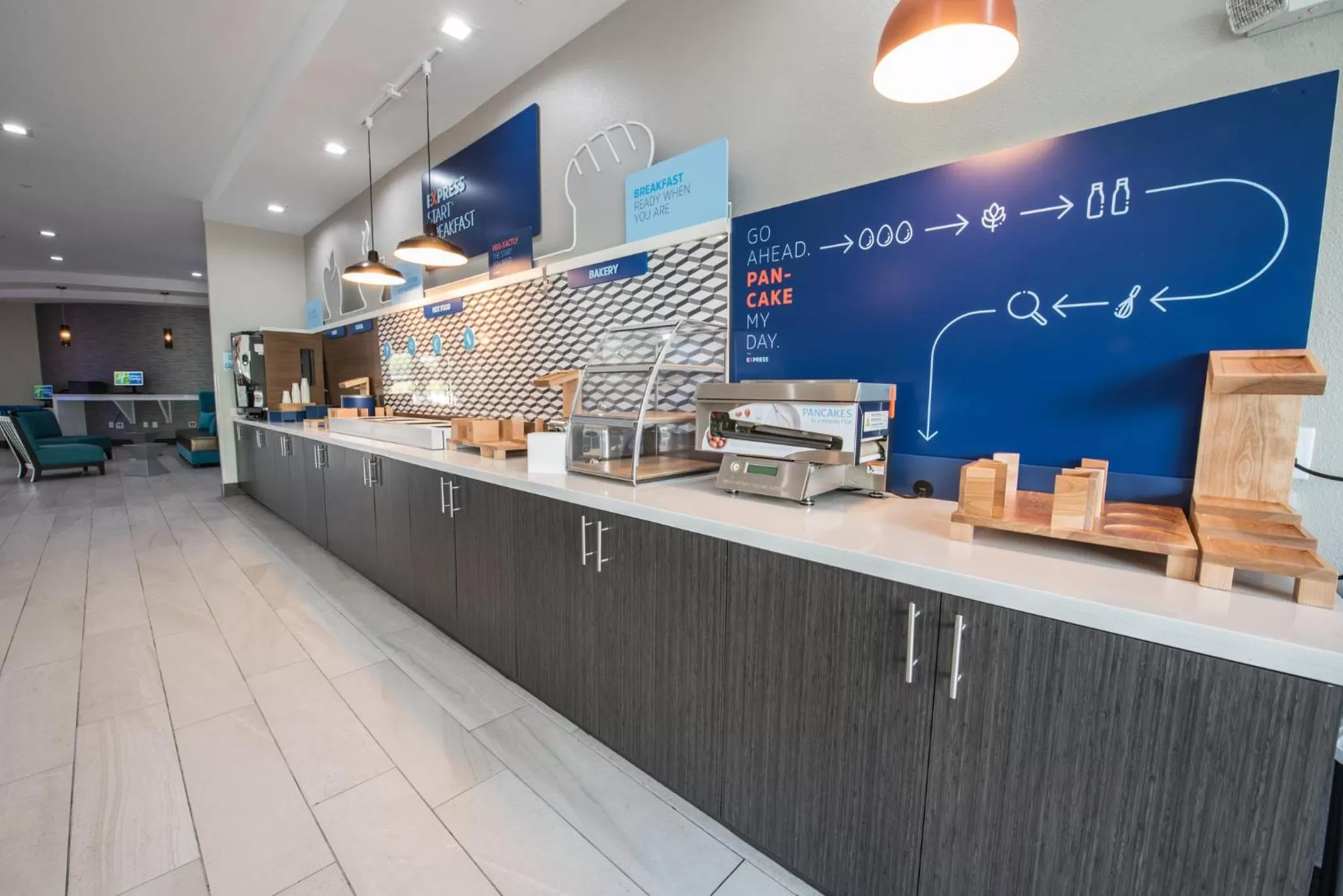 Breakfast in Holiday Inn Express & Suites Houston - Hobby Airport Area by IHG