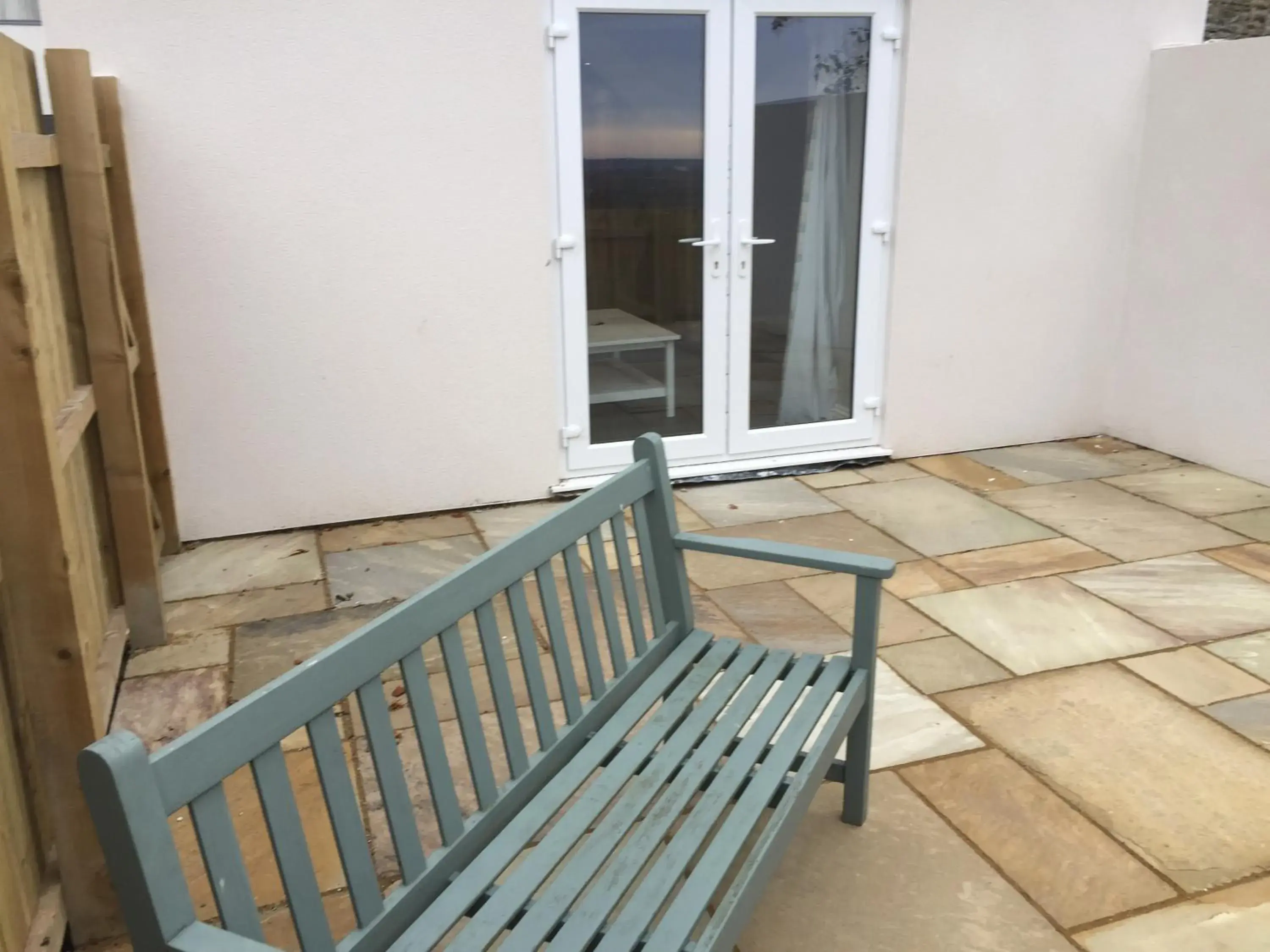 Property building, Balcony/Terrace in White House Cottages